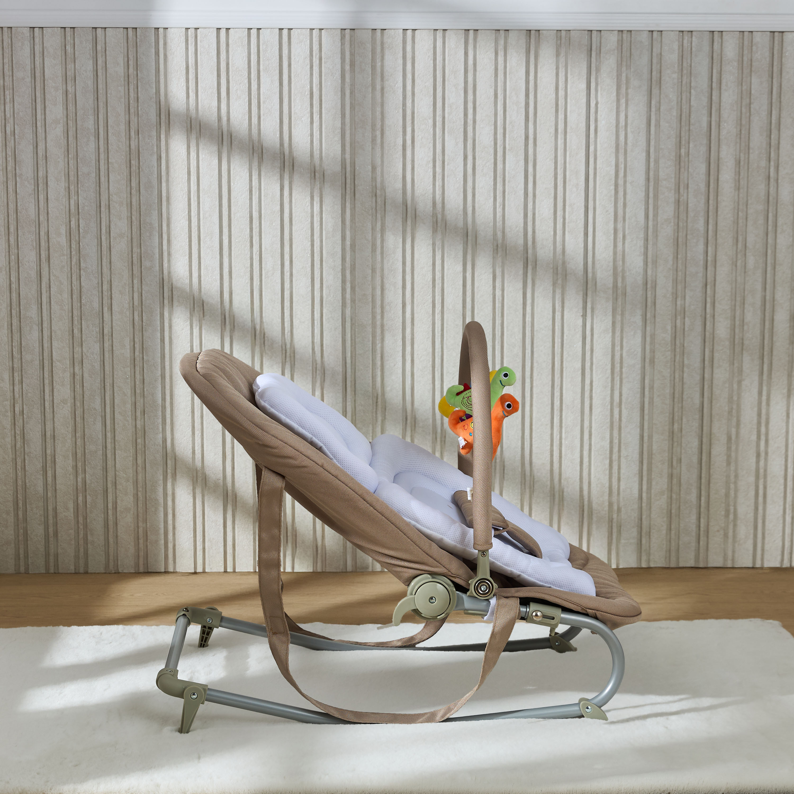 Juniors Baby Rocker-baby-infantactivity-rockers-image-4