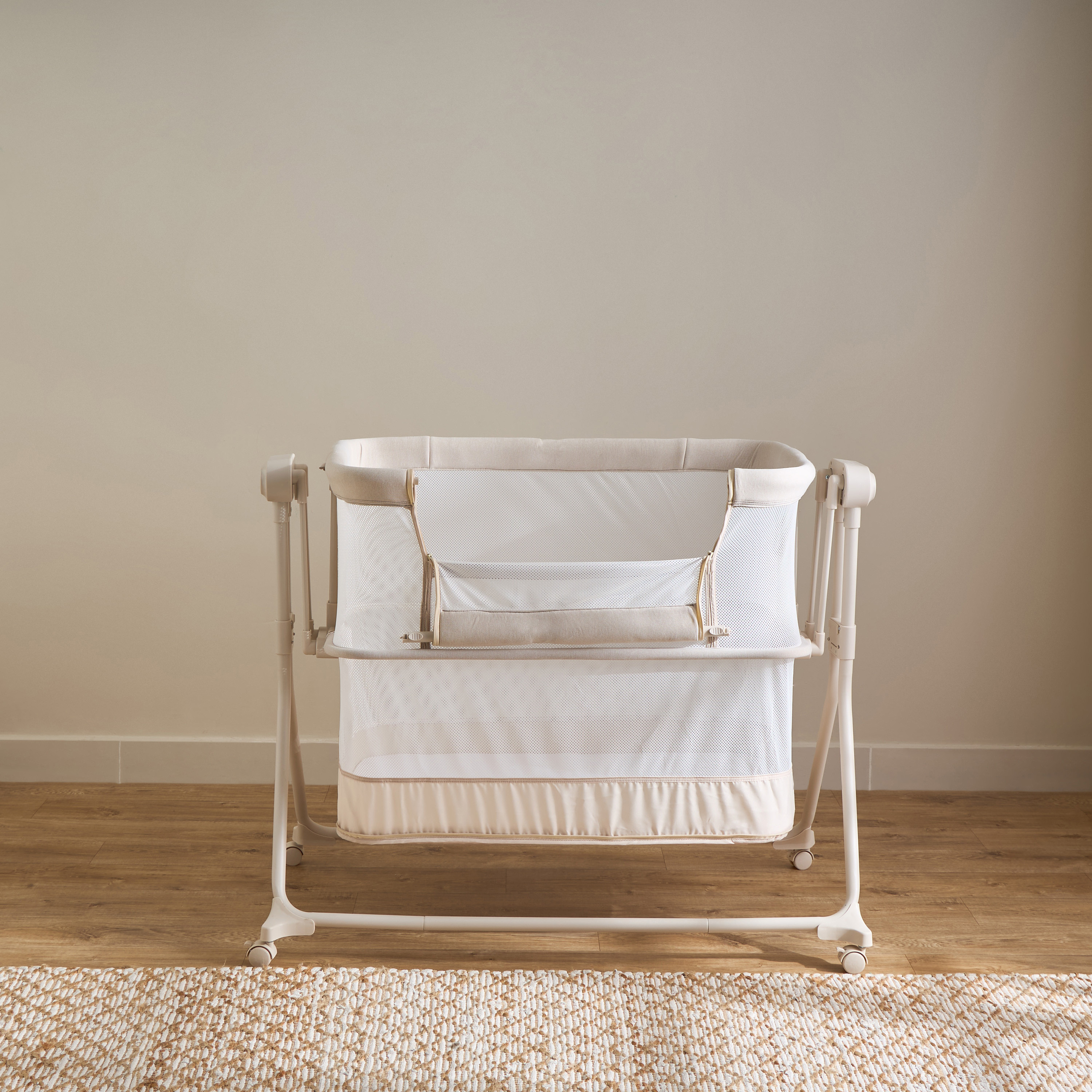 Mastela Sense Balance Baby Bassinet with Mosquito Net-baby-nursery-furniture-cribsandbeds-bassinets-image-3