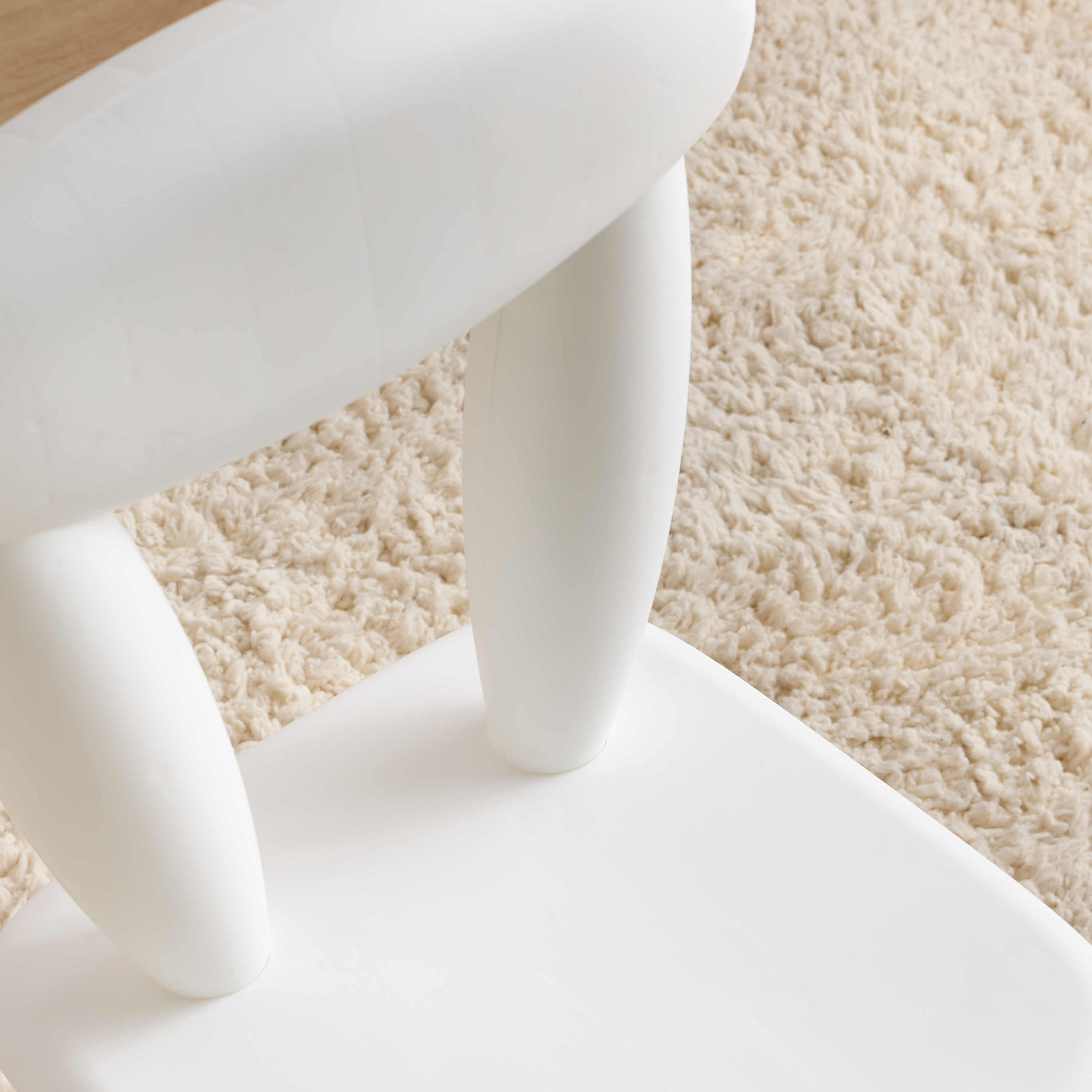 كرسي بتصميم سادة لونا من مالتيكس-baby-nursery-furniture-chairsandtables-image-12
