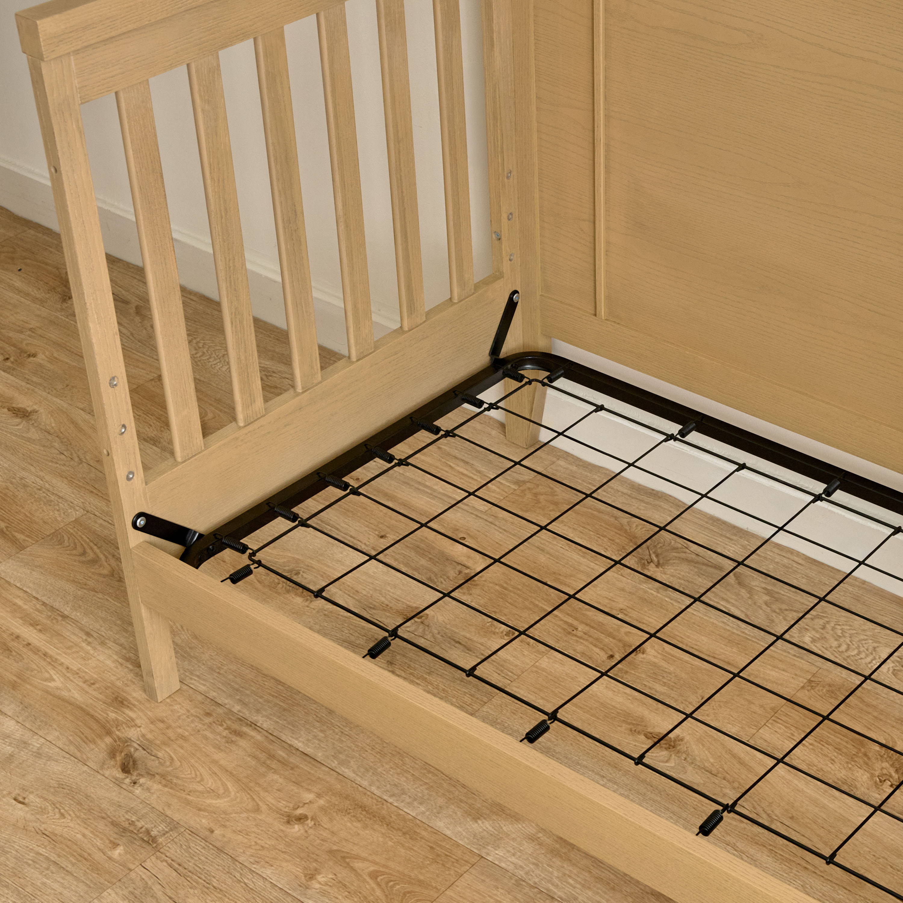 Giggles Atlas Crib with 2-in-1 Convertible Design and Adjustable Height (Up to 6 years)-baby-nursery-furniture-cribsandbeds-babycribs-image-13