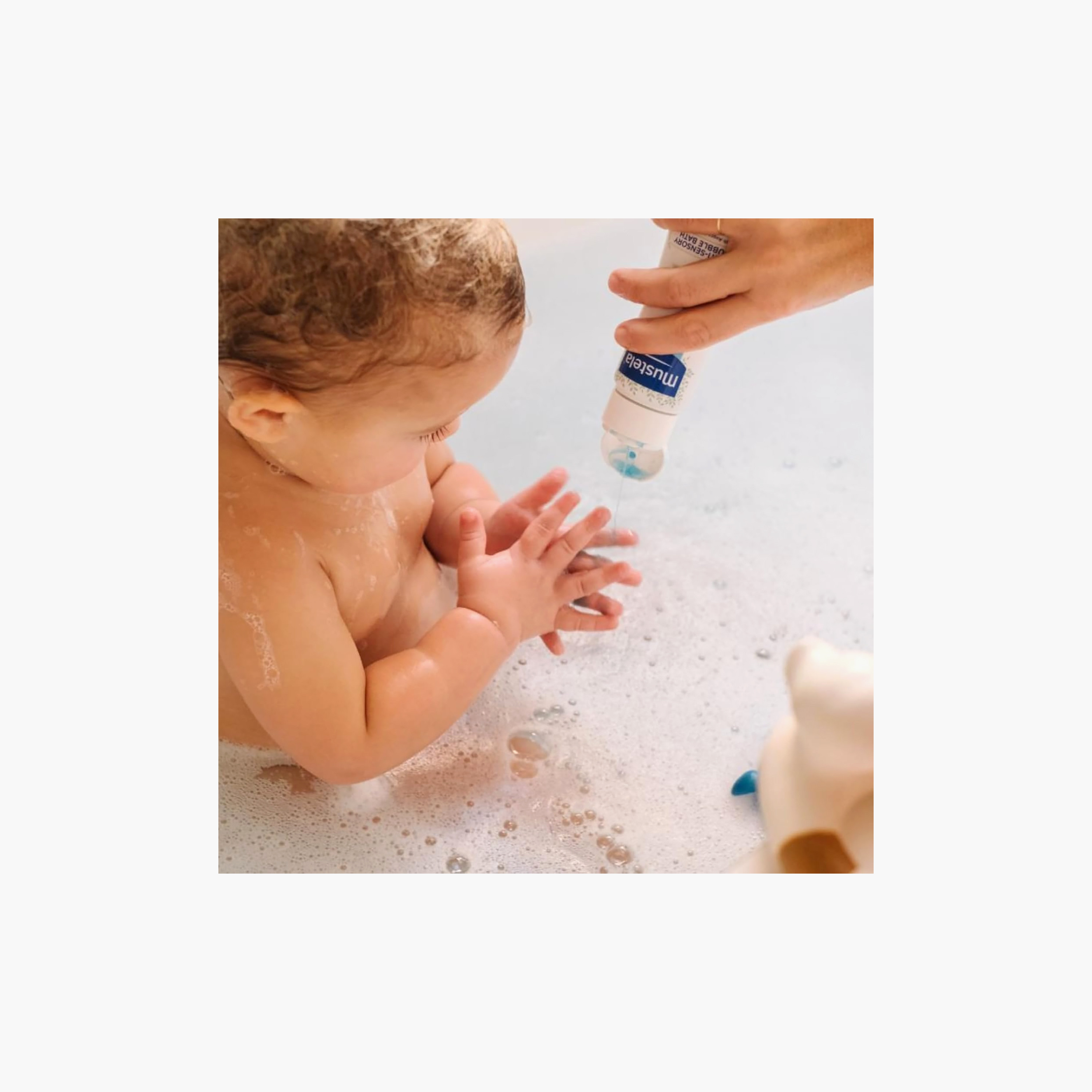 Mustela Multi-sensory Bubble Bath - 200 ml-baby-bathandcare-hairbodyskincare-image-3