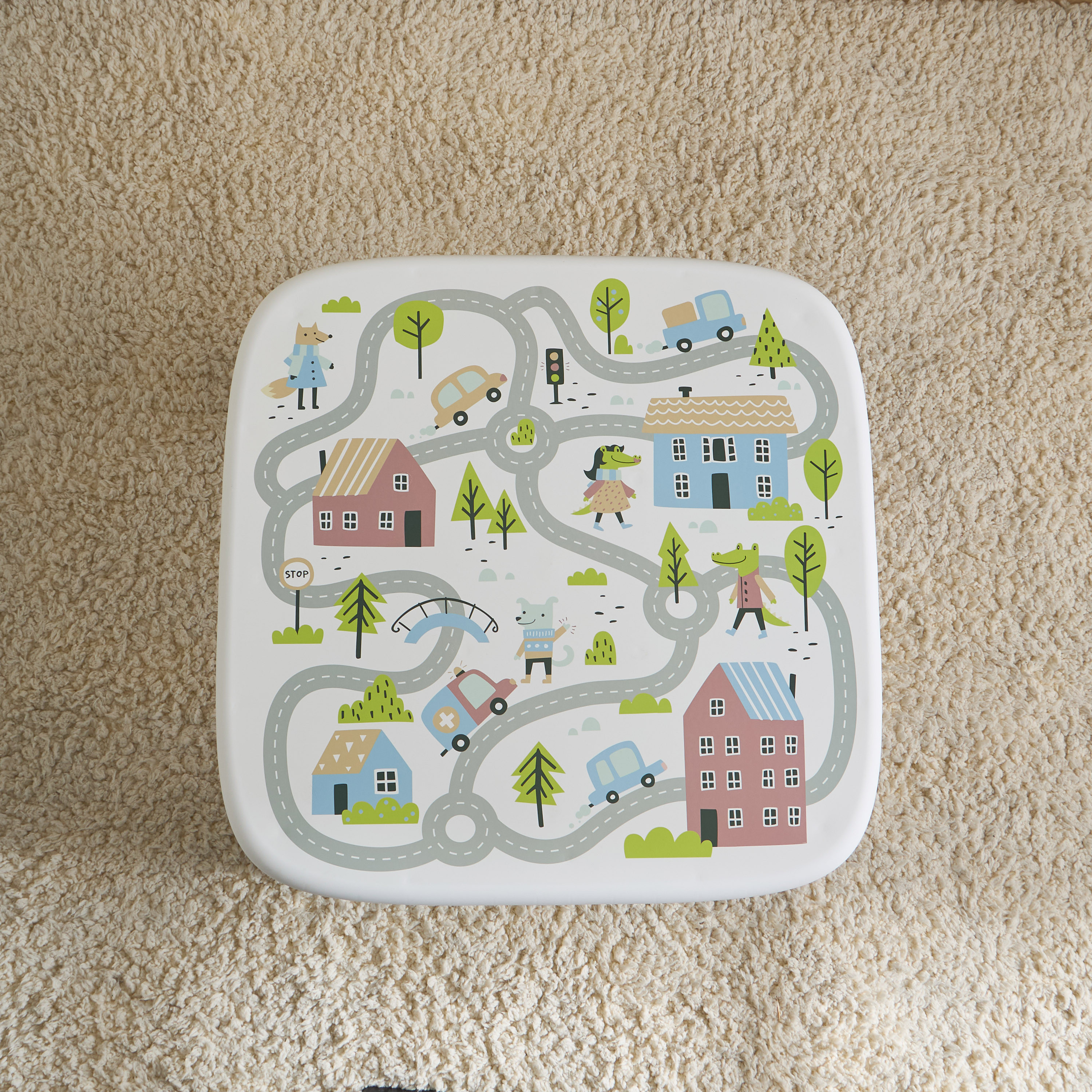 طاولة بطبعات مدينة لونا من مالتيكس-baby-nursery-furniture-chairsandtables-image-3