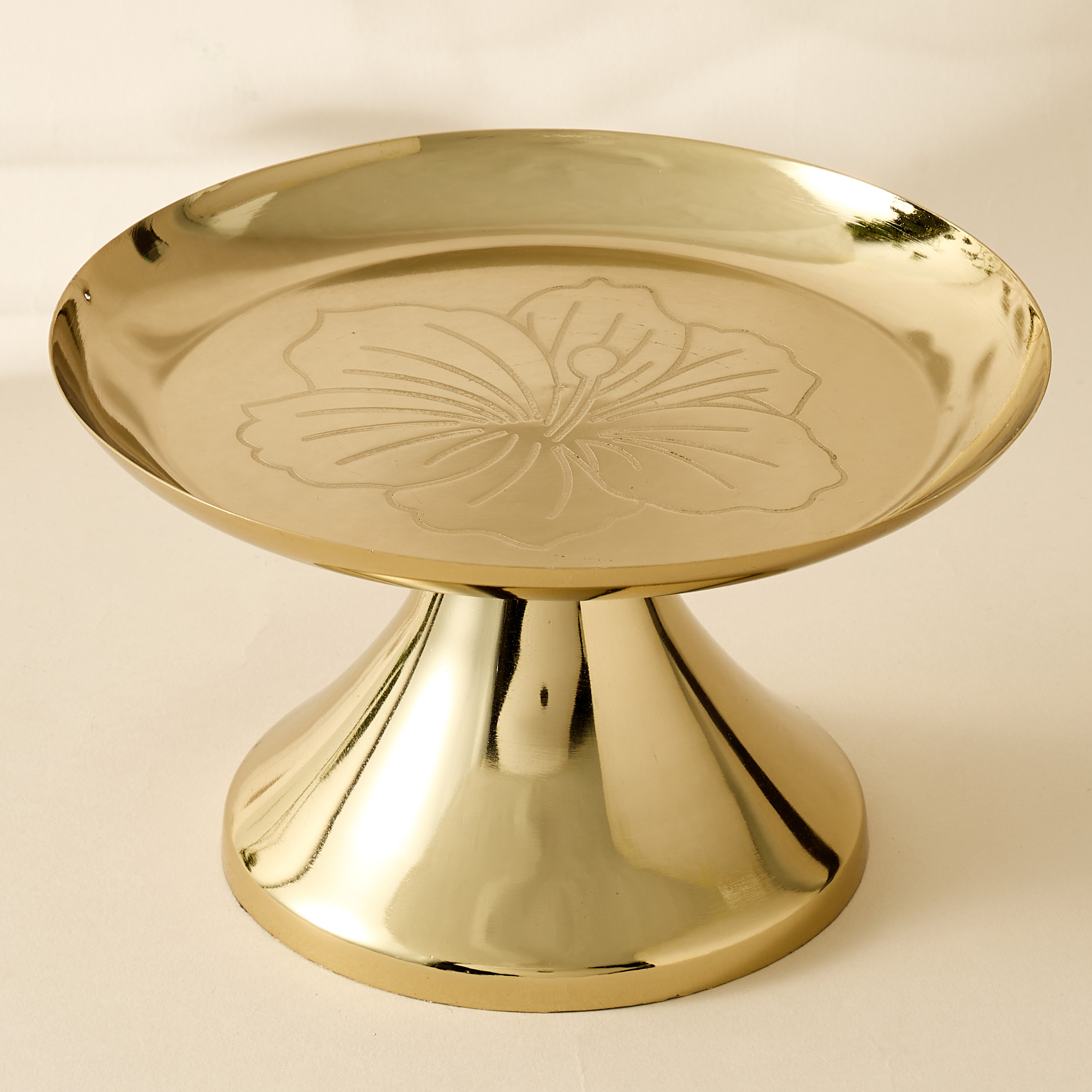 Hibiscus Embossed Metal Cake Stand - 20x12 cms-household-dining-serveware-cakestands-image-2