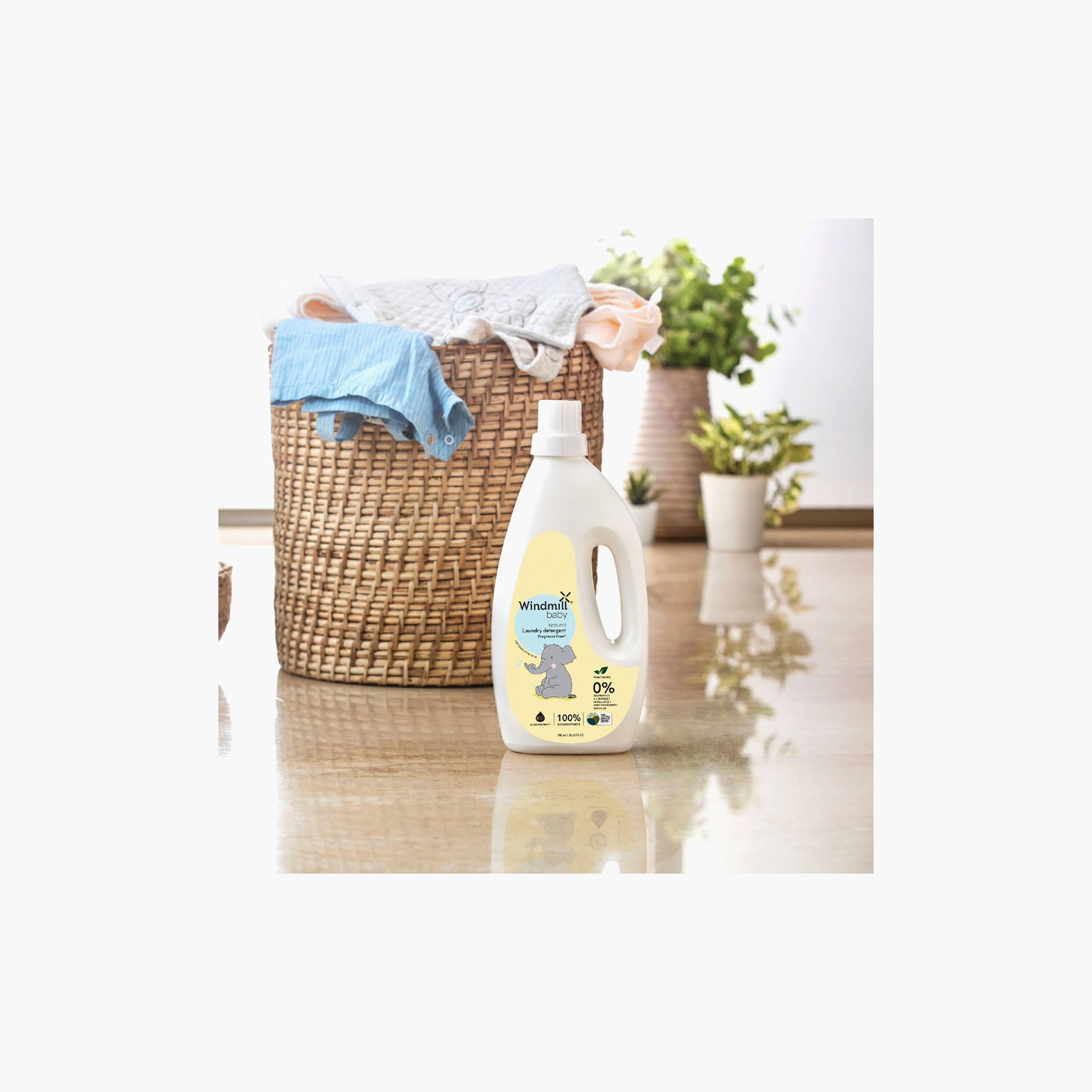 منظف ملابس طبيعي من ويندميل - 900 مل - بدون رائحة-baby-feeding-cleaningliquids-image-4