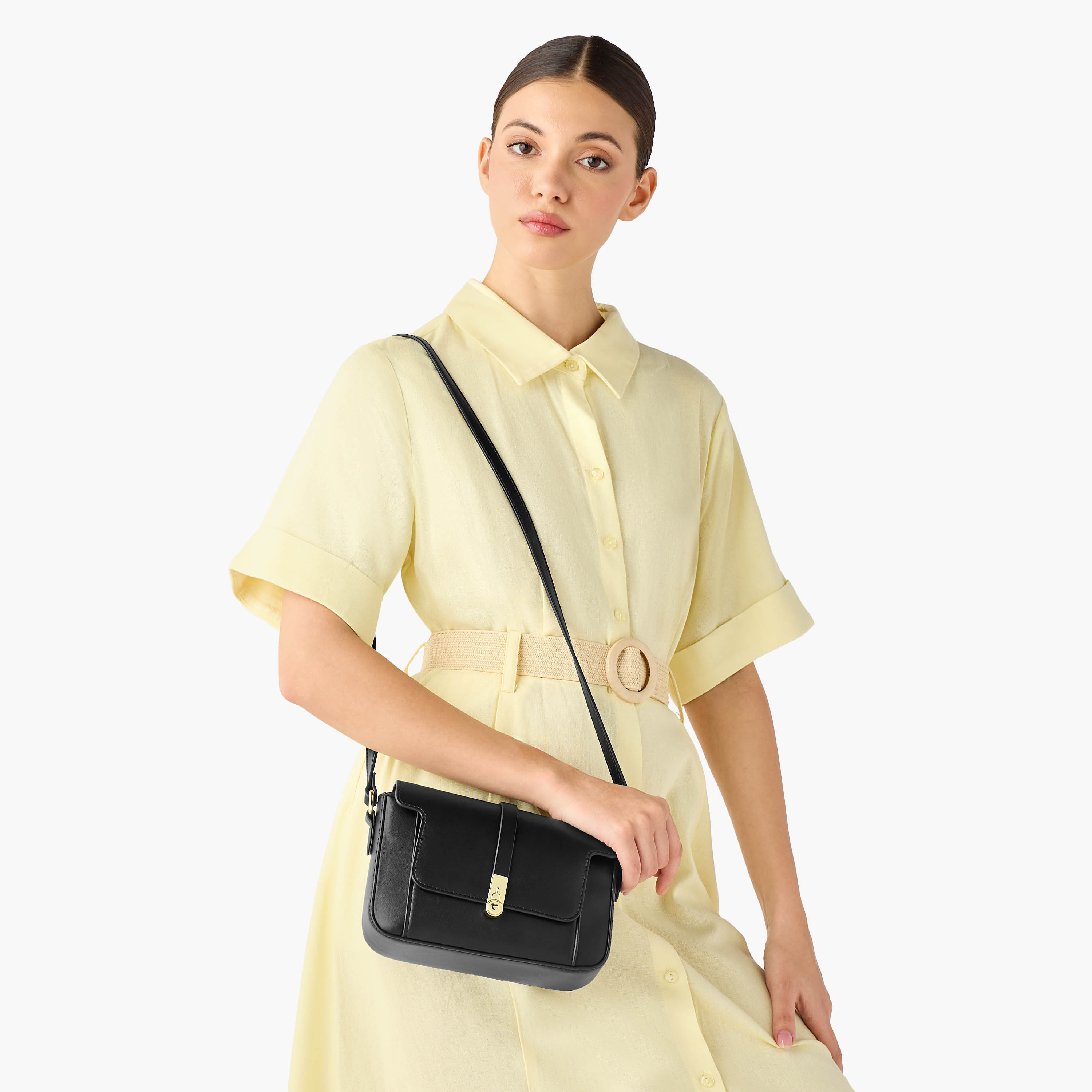 شنطة كروس بودي بألواح وحزام قابل للتعديل من ساشا-women-bagsandwallets-handbags-image-2