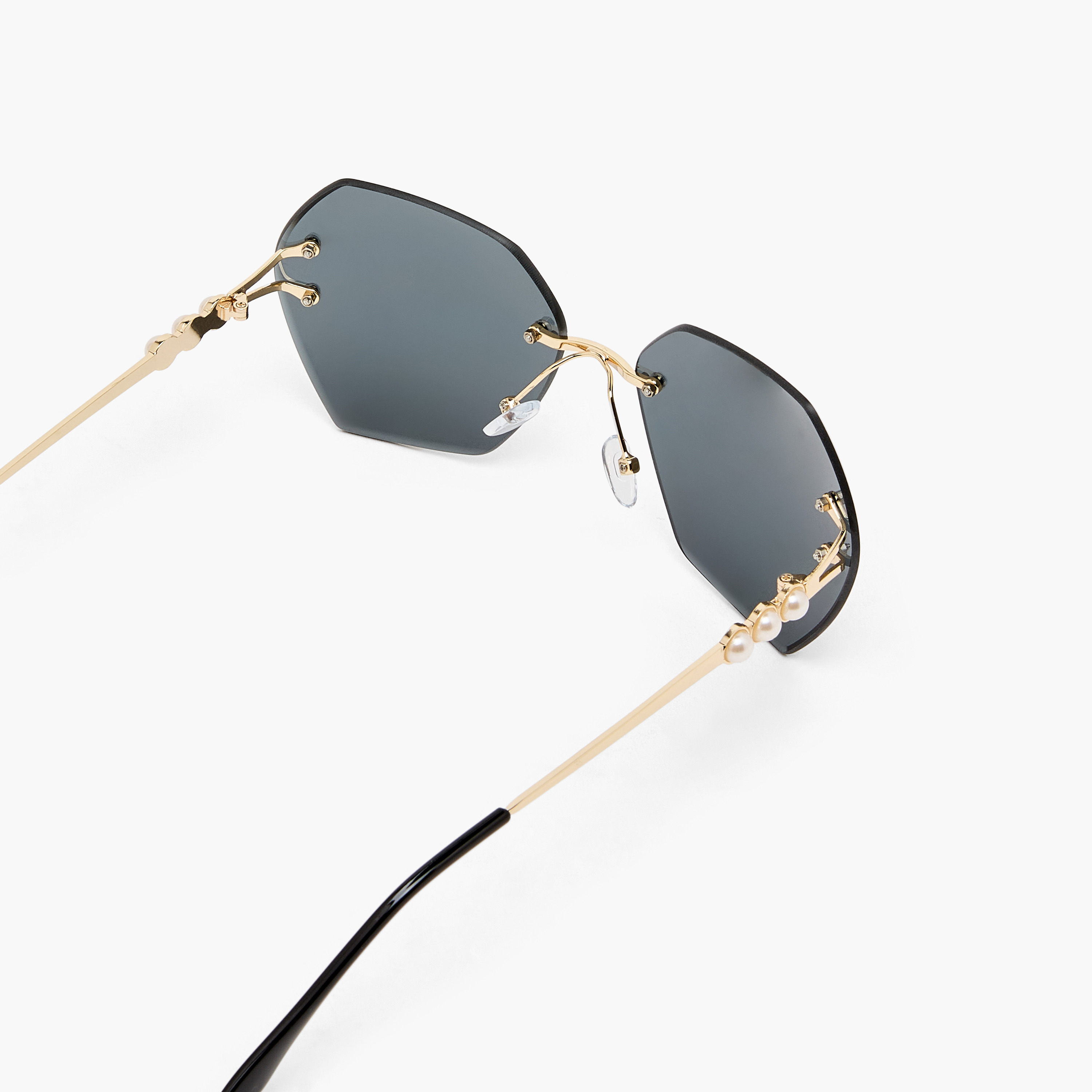 نظارة شمسية هندسية بعدسات سوداء-women-sunglasses-image-4