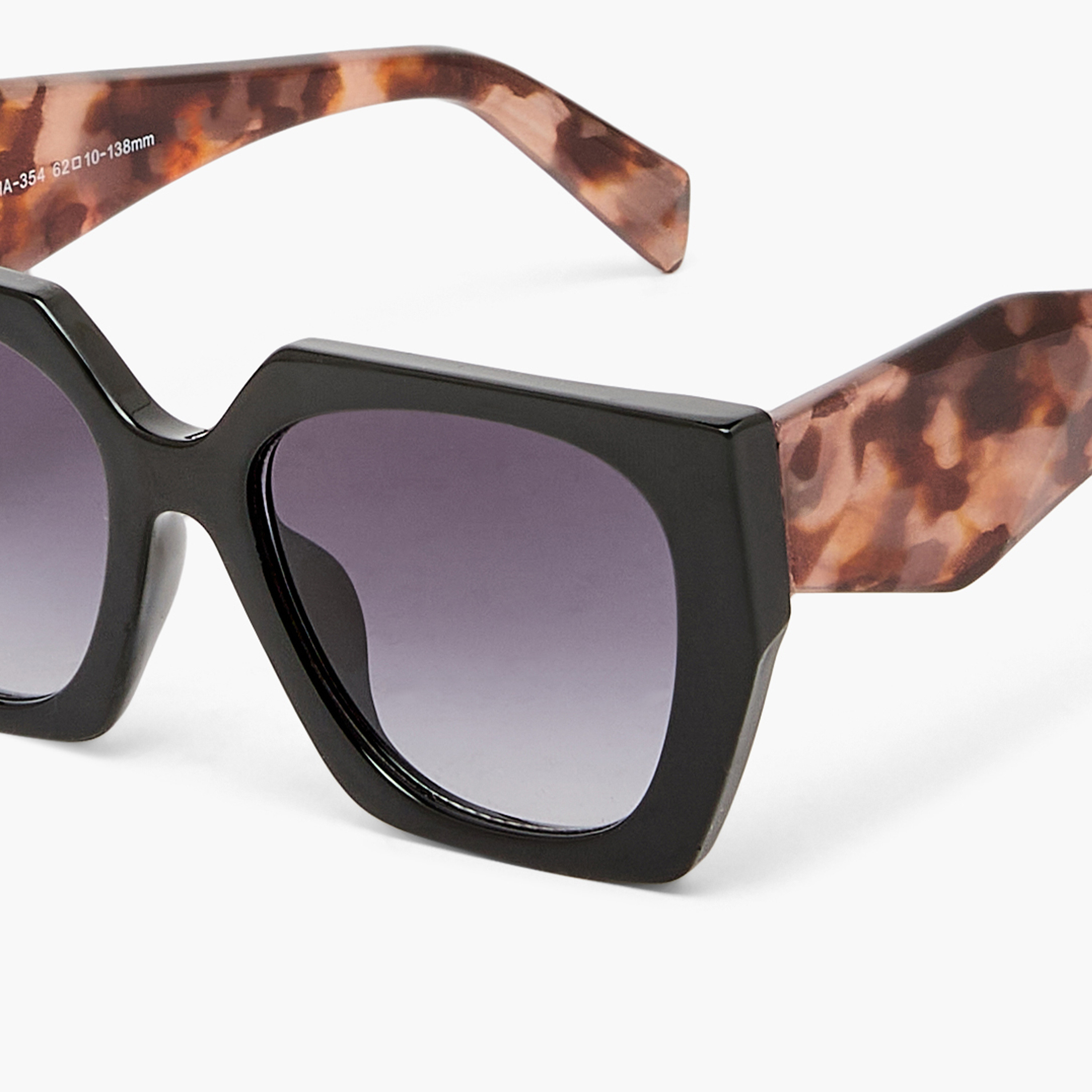 نظارة شمسية هندسية بعدسات سوداء-women-sunglasses-image-5