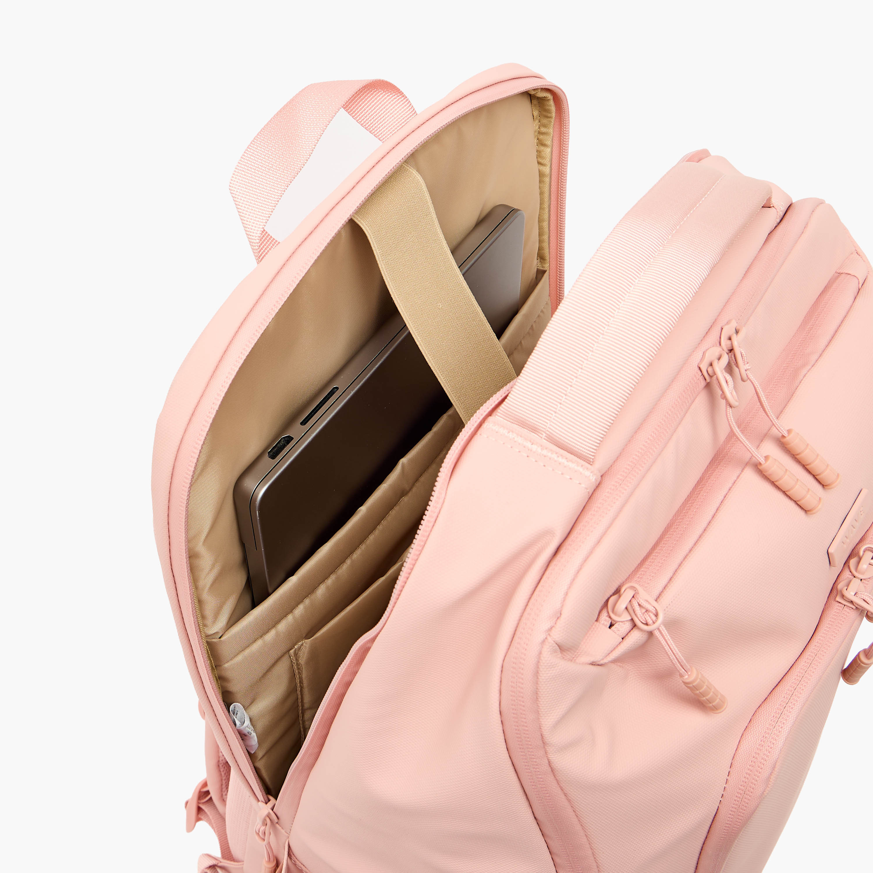 شنطة ظهر بجيب لابتوب وحمالات مبطنة من ويف-travel-luggagesandbags-backpacks-image-5
