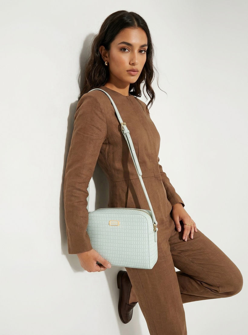 شنطة كروس بودي بطبعات مونوجرام مع حزام قابل للتعديل من ميسي-women-bagsandwallets-handbags-image-1