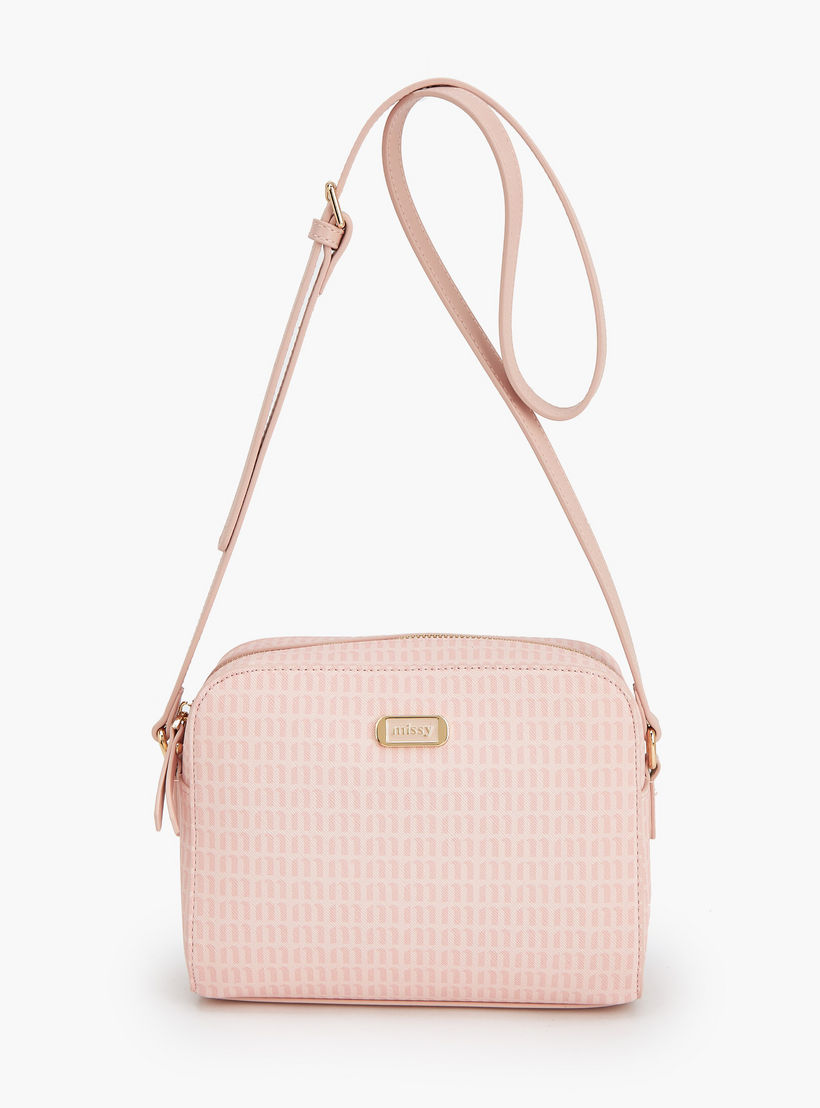 شنطة كروس بودي بطبعات مونوجرام مع حزام قابل للتعديل من ميسي-women-bagsandwallets-handbags-image-1