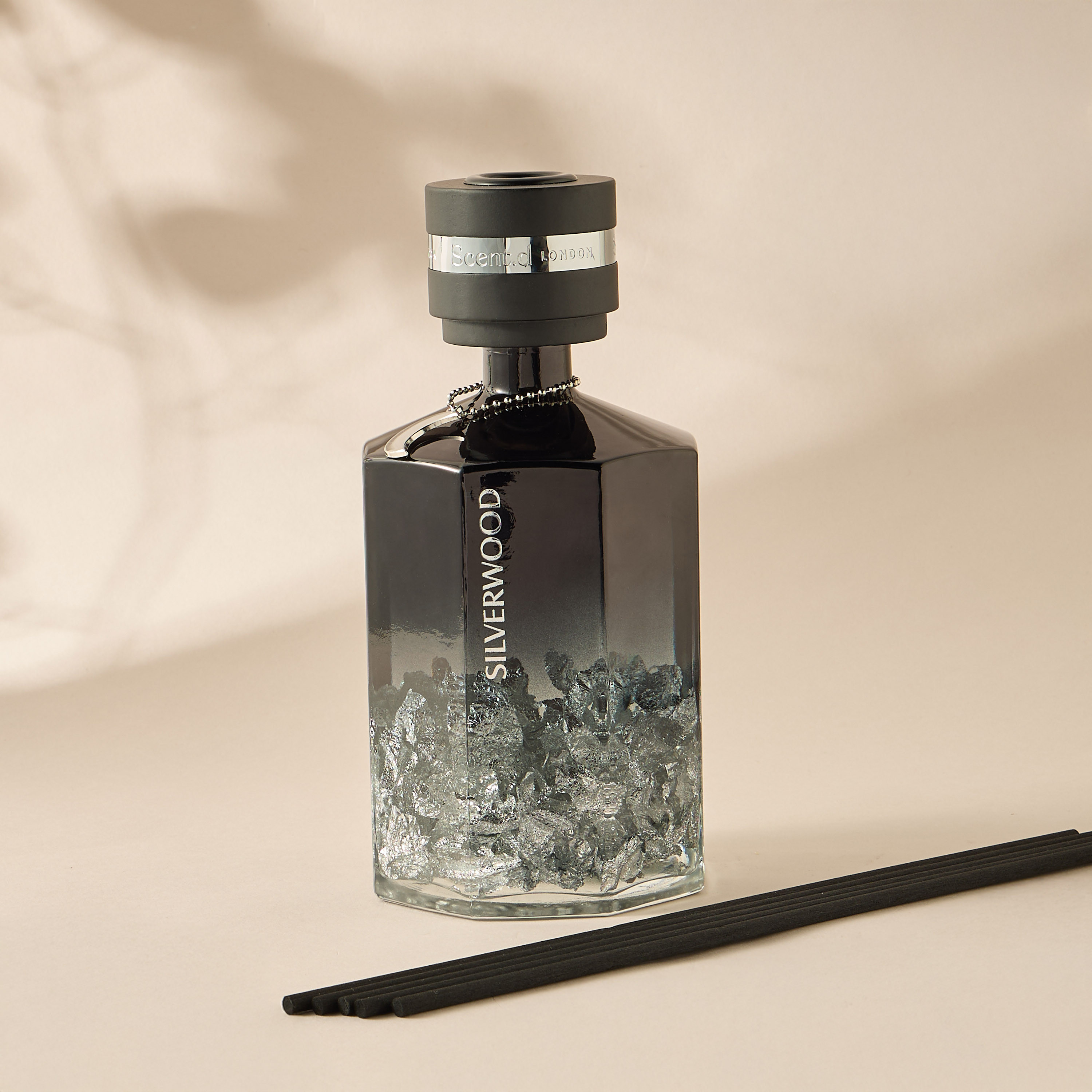 معطر أعواد القصب سلفروود أوروم من سينتيد لندن - 900 مل-household-homefragrance-reeddiffusers-image-2
