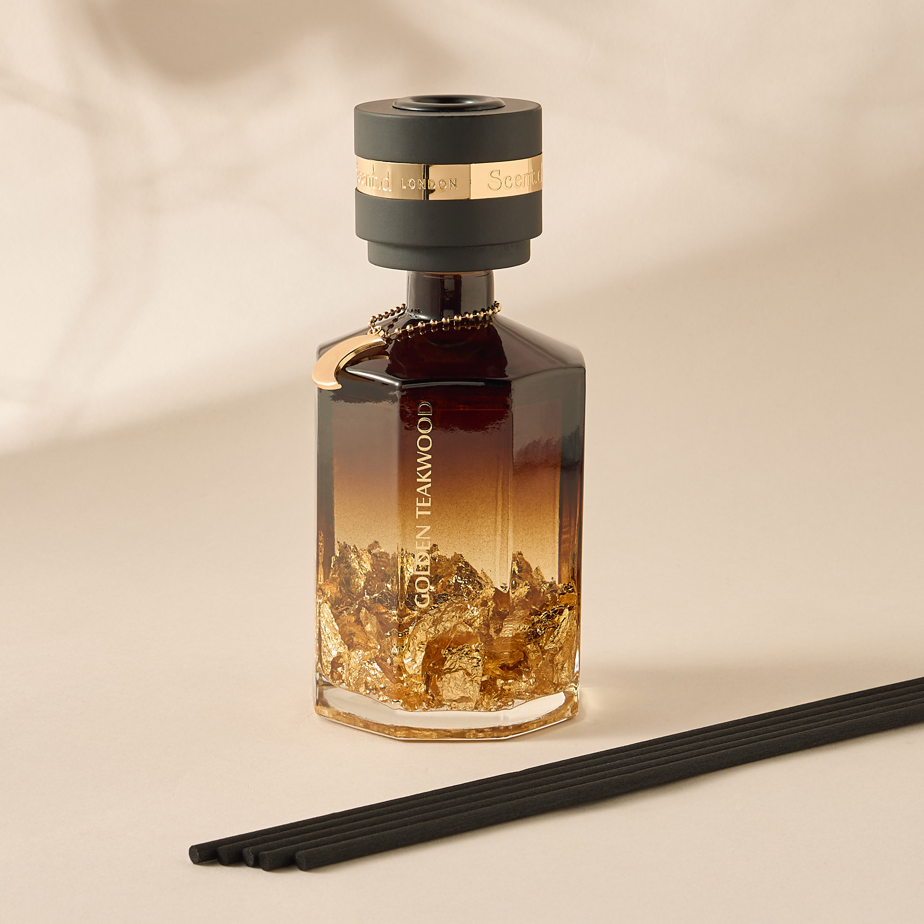 Aurum Reed Diffuser 450ML Golden Teakwood- Brown-household-homefragrance-reeddiffusers-image-2