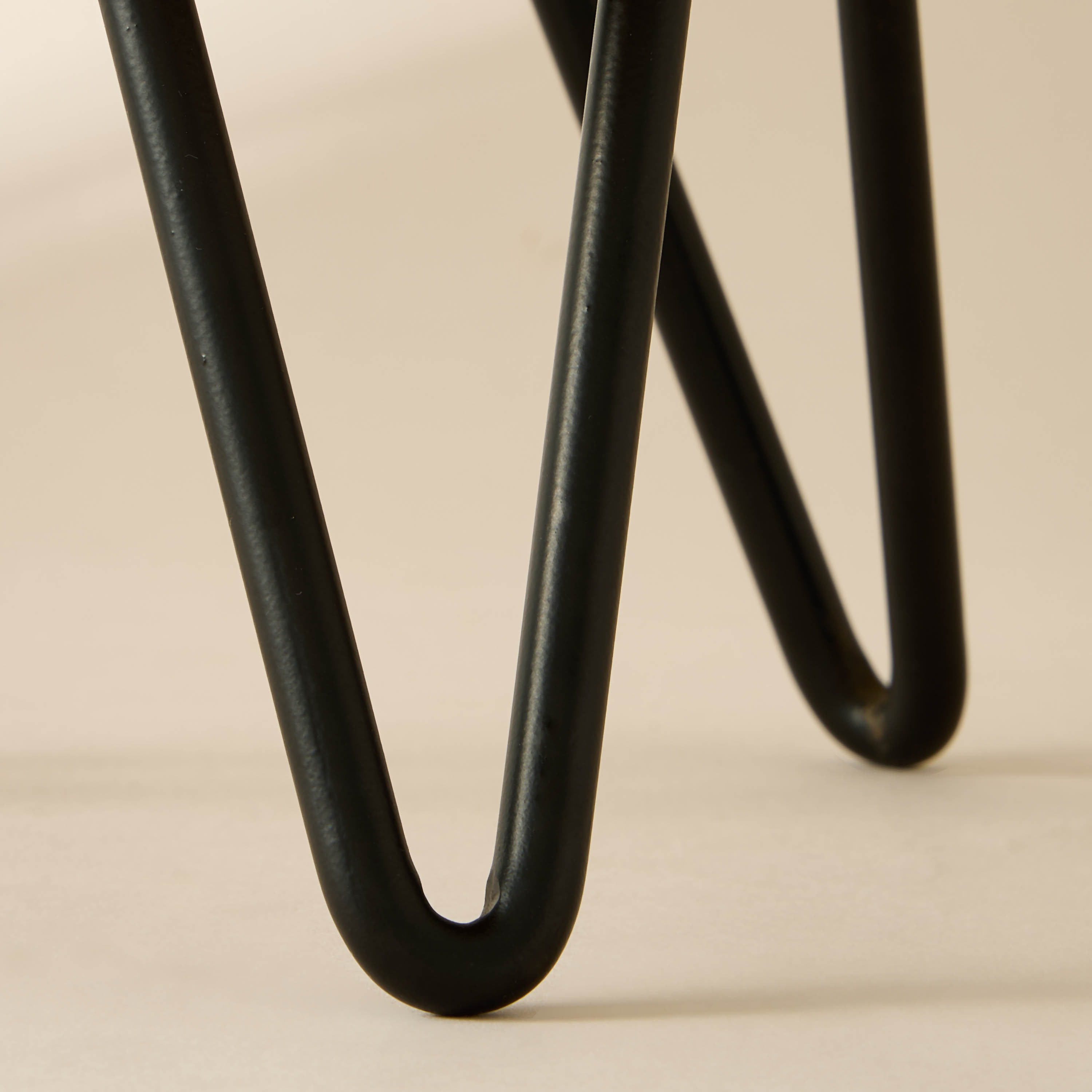 Metal Plant Stand - 20x13 cms-household-gardenandoutdoor-trellisandstands-plantstands-image-4