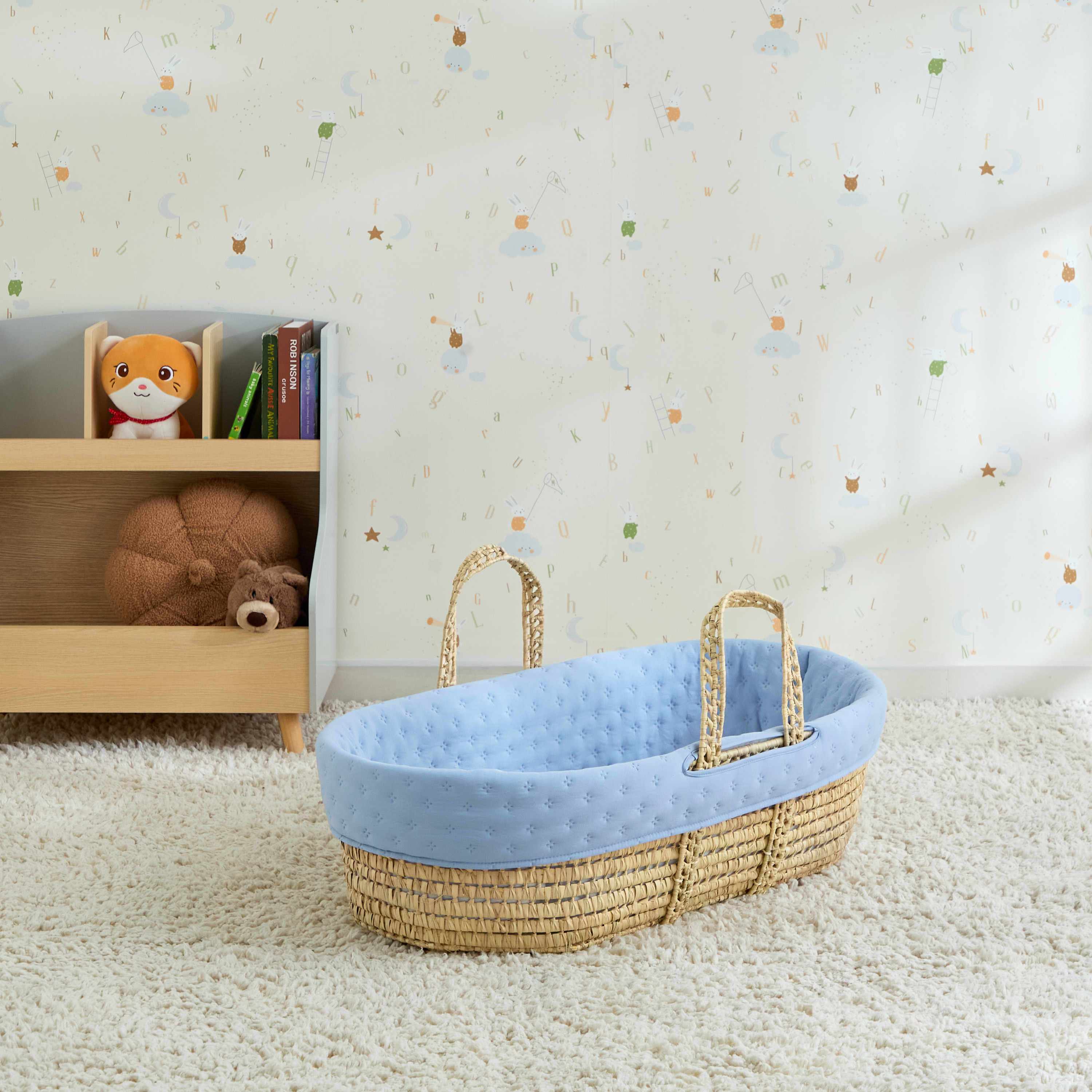 سلة موسى بمقابض من كامبراس-baby-nursery-furniture-mosesbaskets-image-1