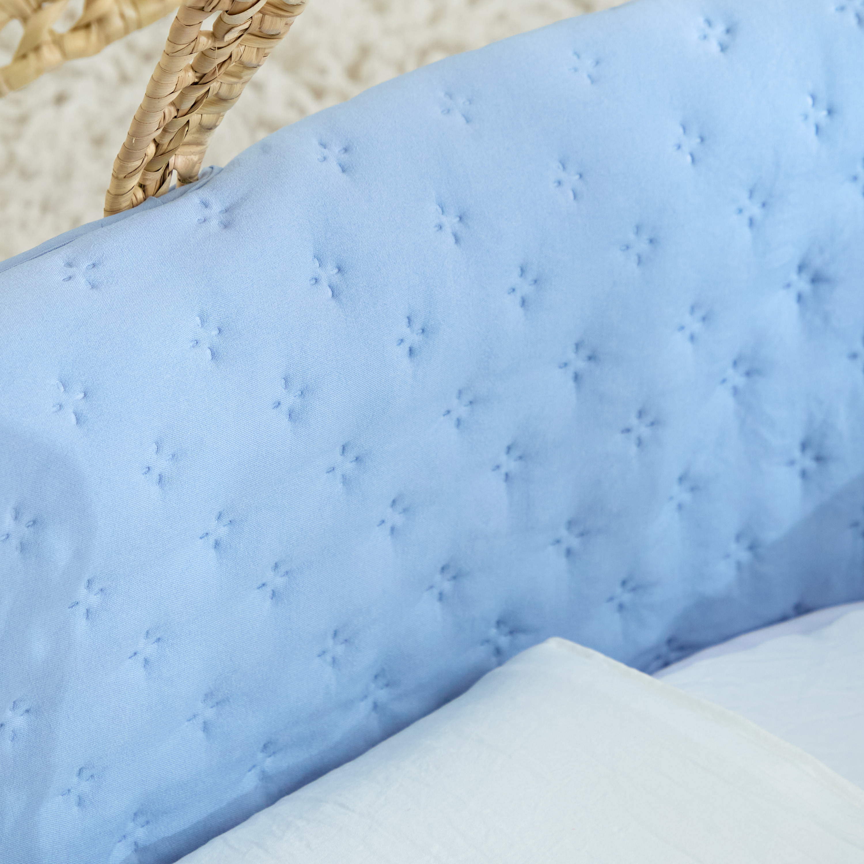 سلة موسى بمقابض من كامبراس-baby-nursery-furniture-mosesbaskets-image-8
