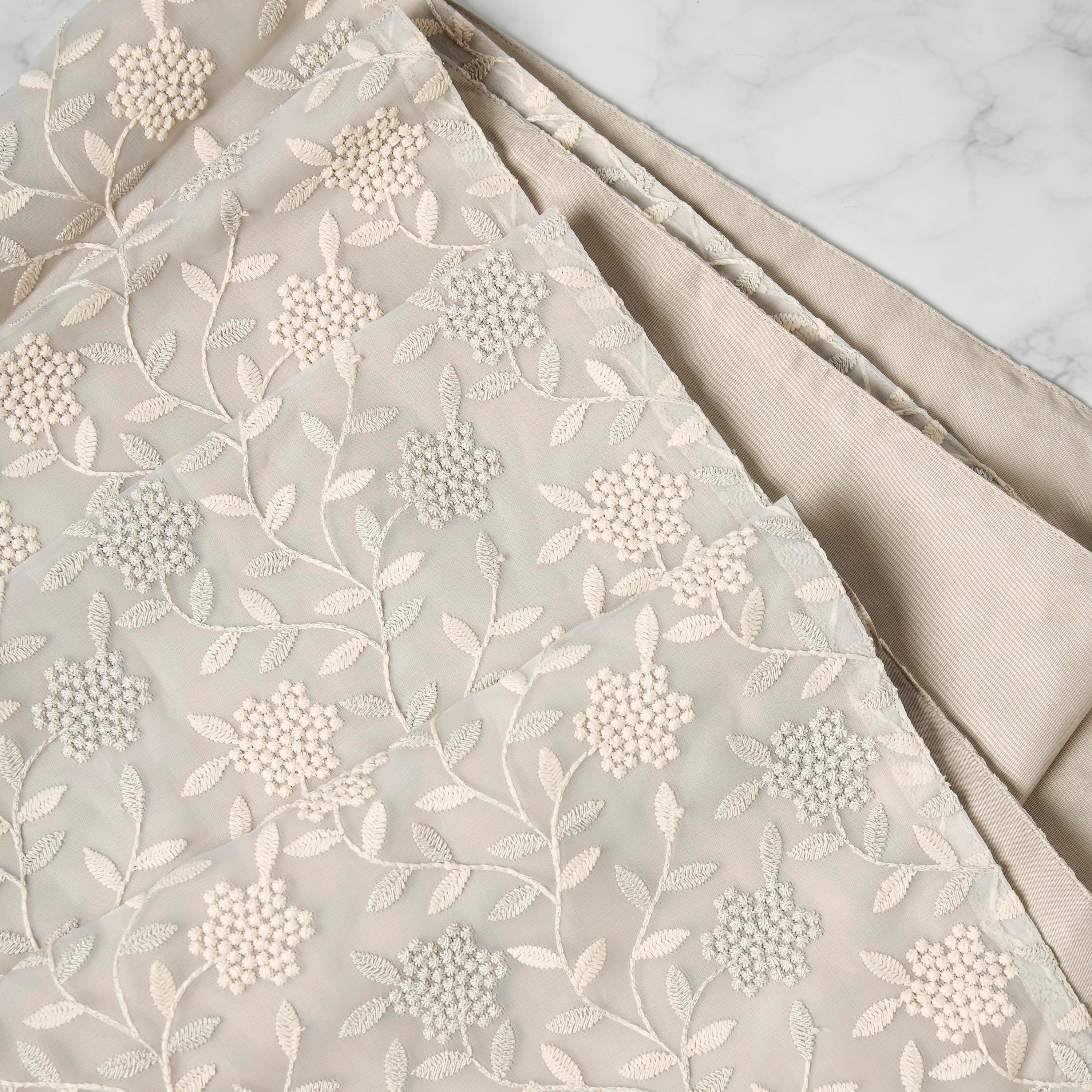 Zari Embroidered Table Runner with Tassels - 180x33 cms-household-dining-tablelinen-runnersandtablecovers-image-4