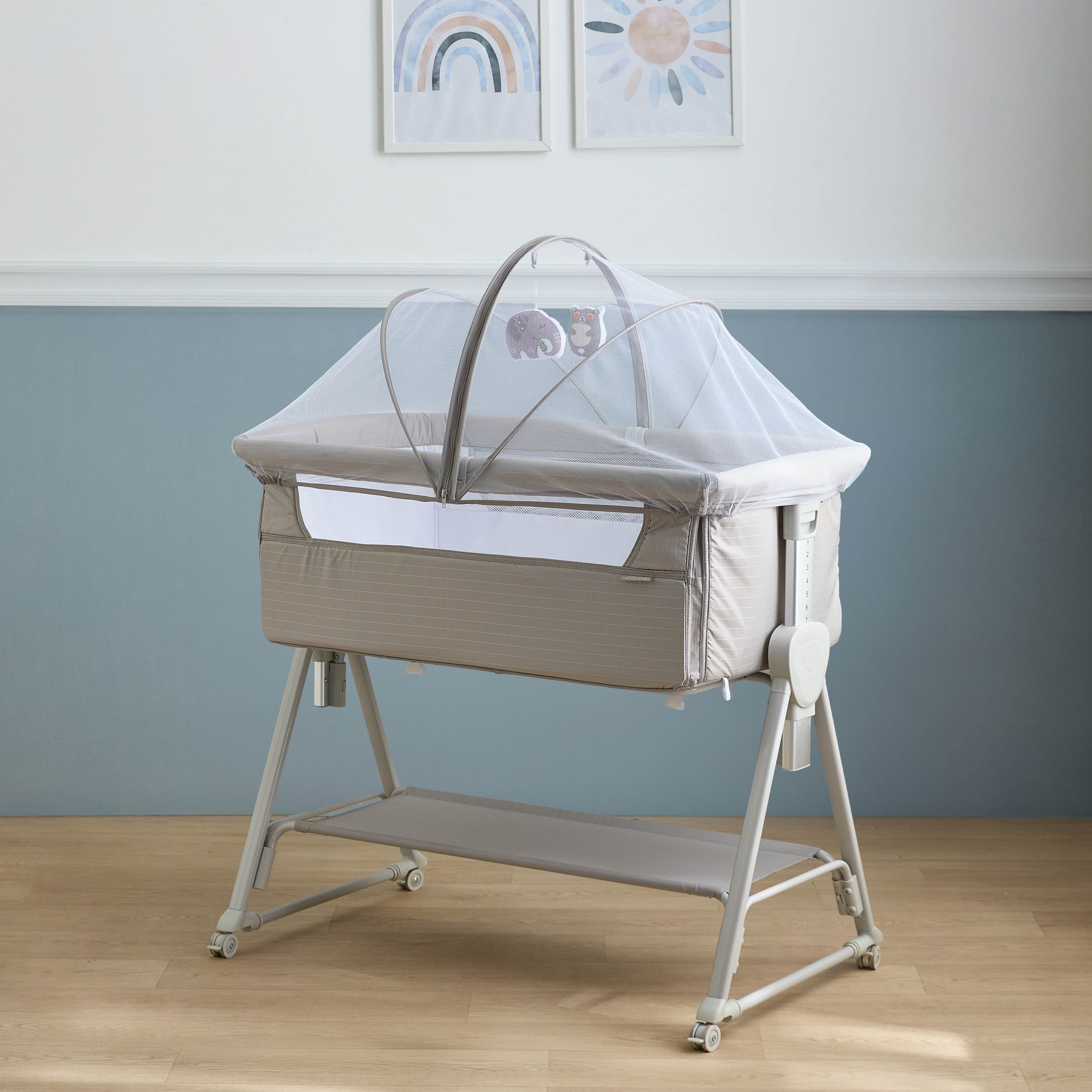 Juniors Percy Baby Bassinet with 7 Adjustable Heights-baby-nursery-furniture-cribsandbeds-bassinets-image-1