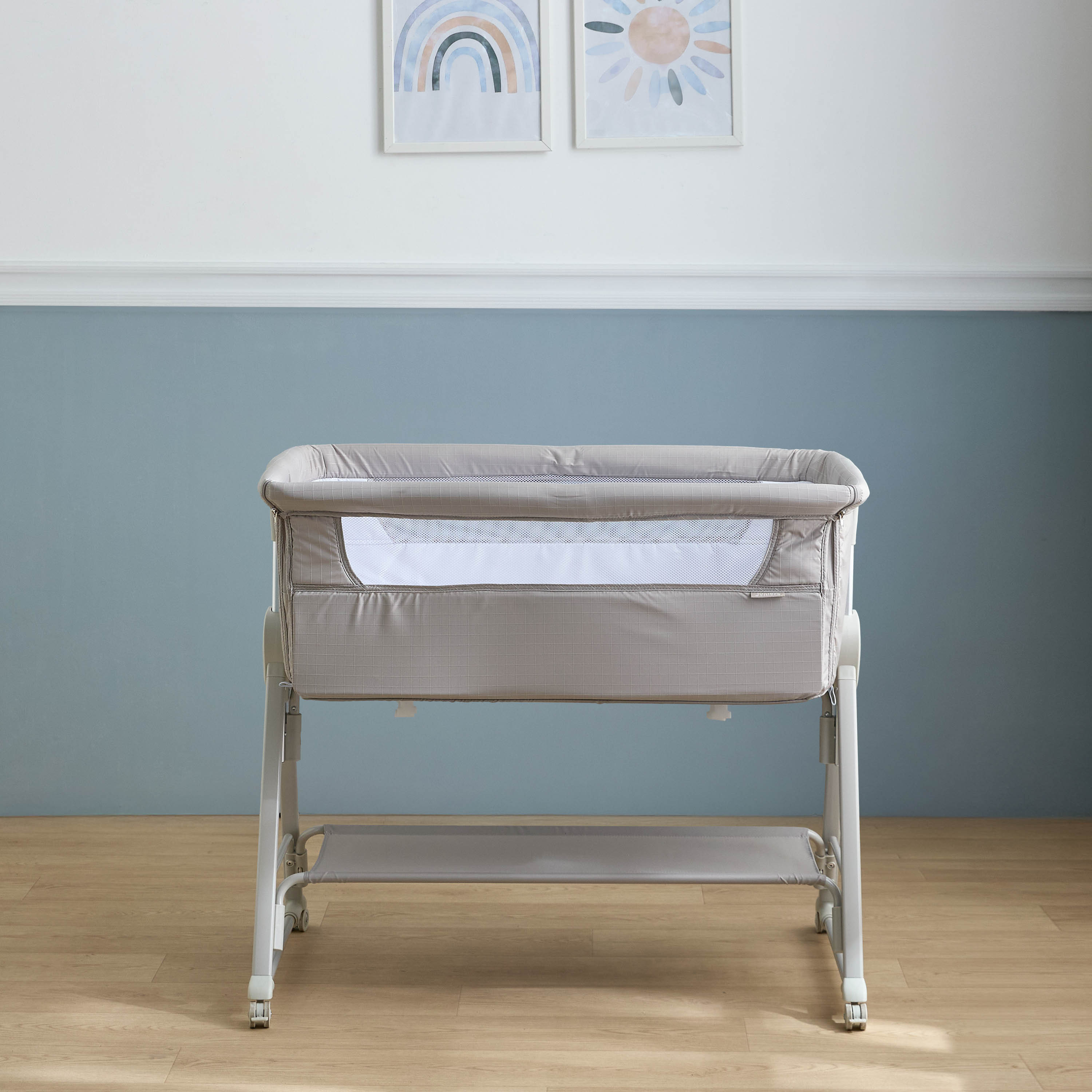 Juniors Percy Baby Bassinet with 7 Adjustable Heights-baby-nursery-furniture-cribsandbeds-bassinets-image-4