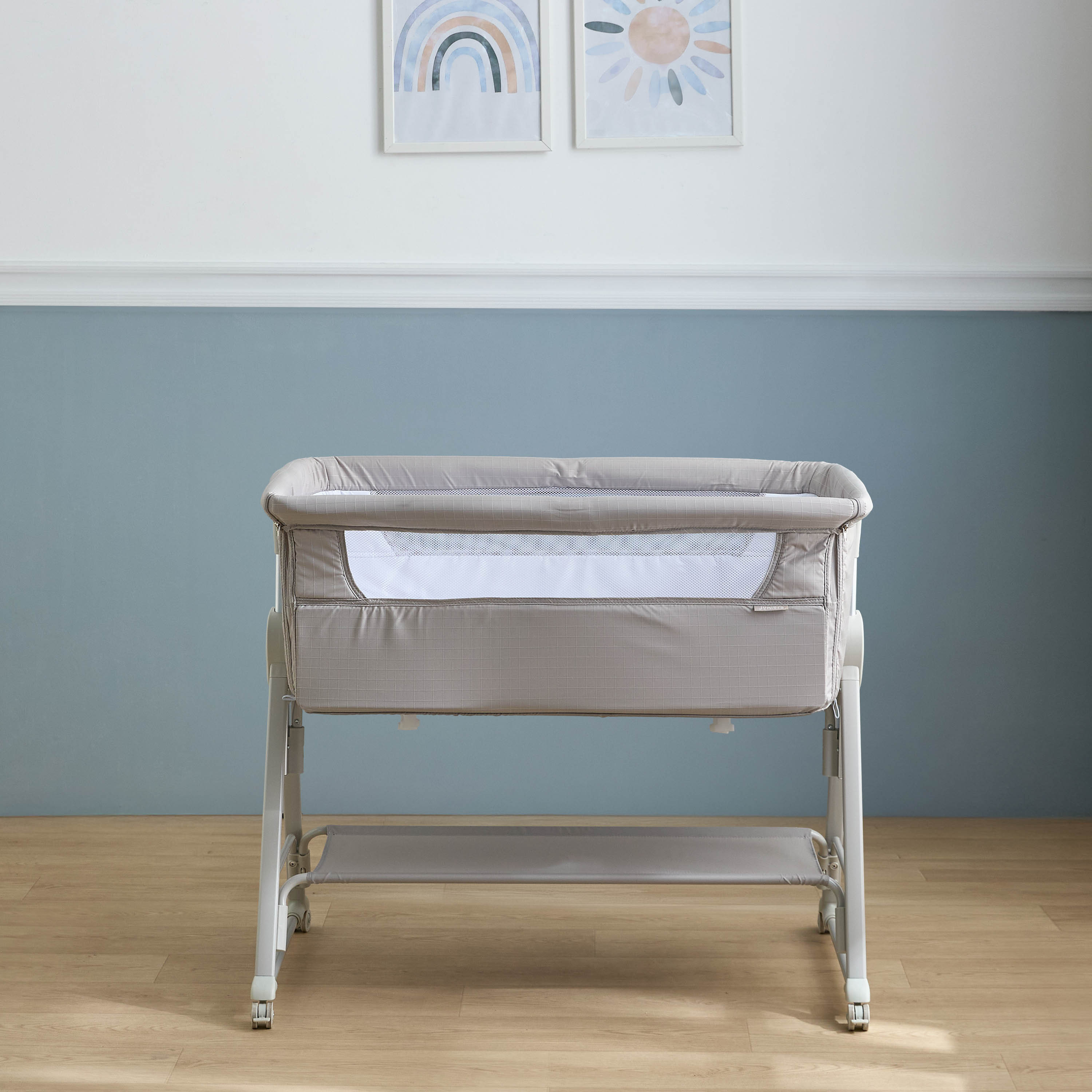 Juniors Percy Baby Bassinet with 7 Adjustable Heights-baby-nursery-furniture-cribsandbeds-bassinets-image-5