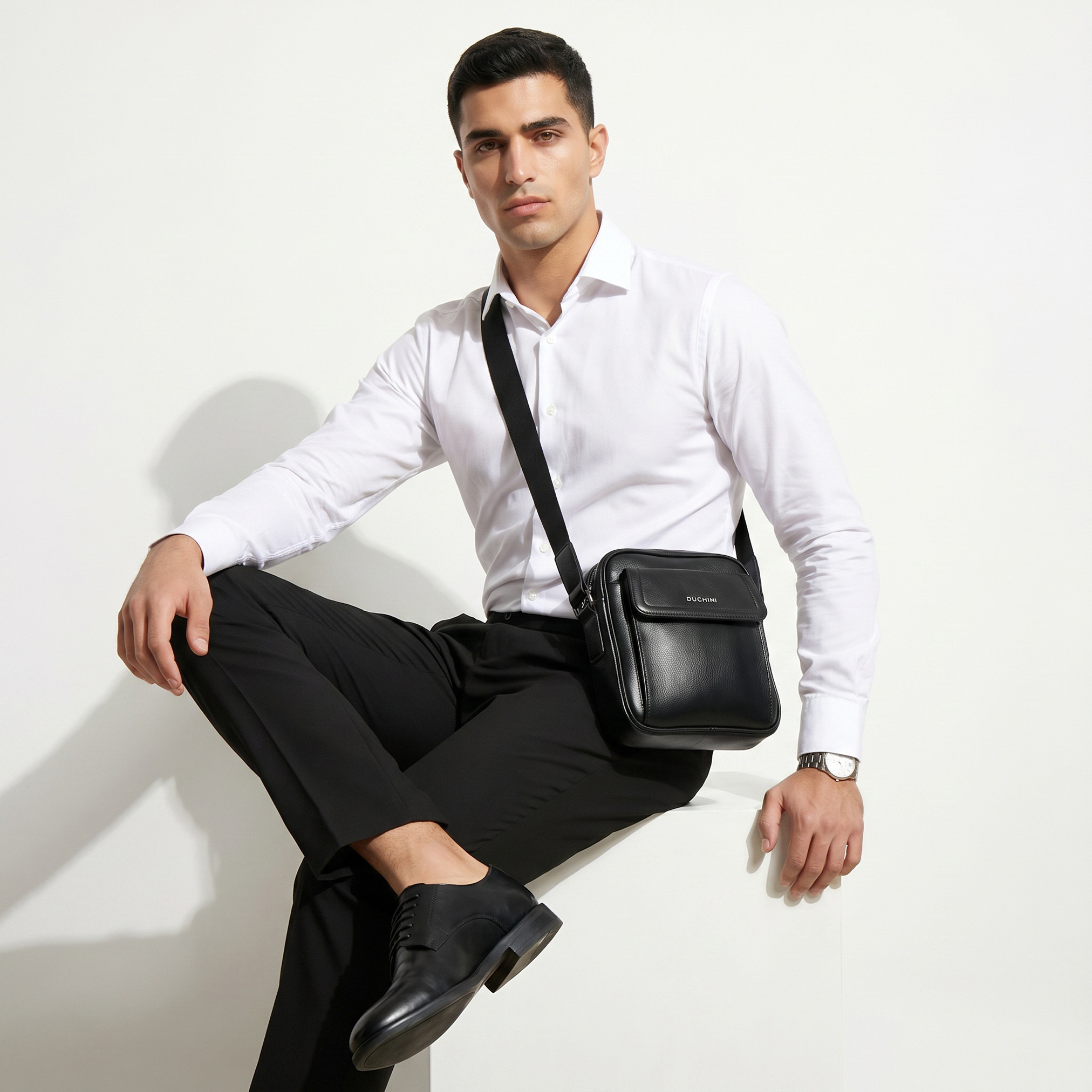 شنطة كروس بودي بحزام قابل للتعديل للرجال من دوتشيني-travel-accessories-image-3