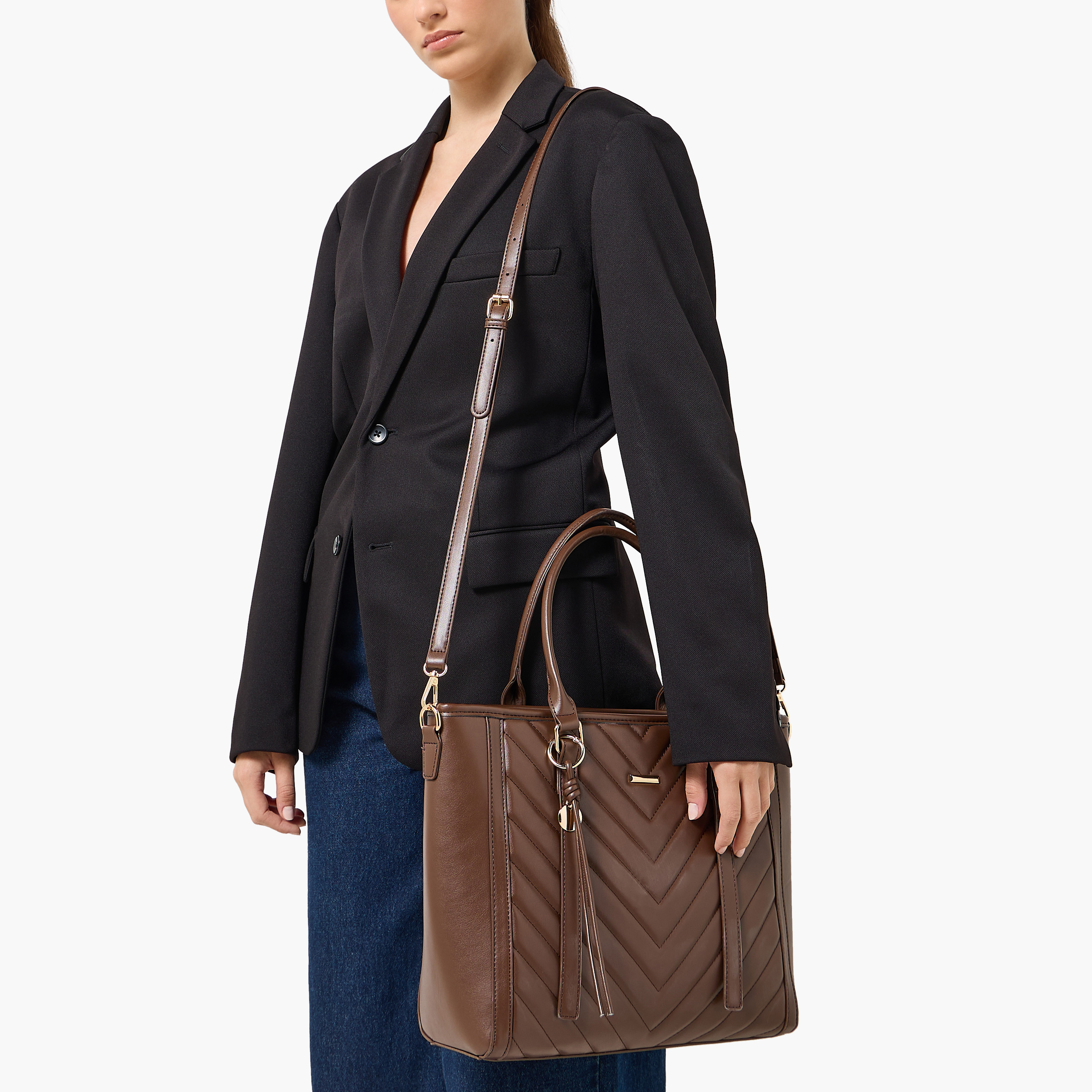 شنطة توتي مبطنة بحزام قابل للفصل من أدور-women-bagsandwallets-handbags-image-8