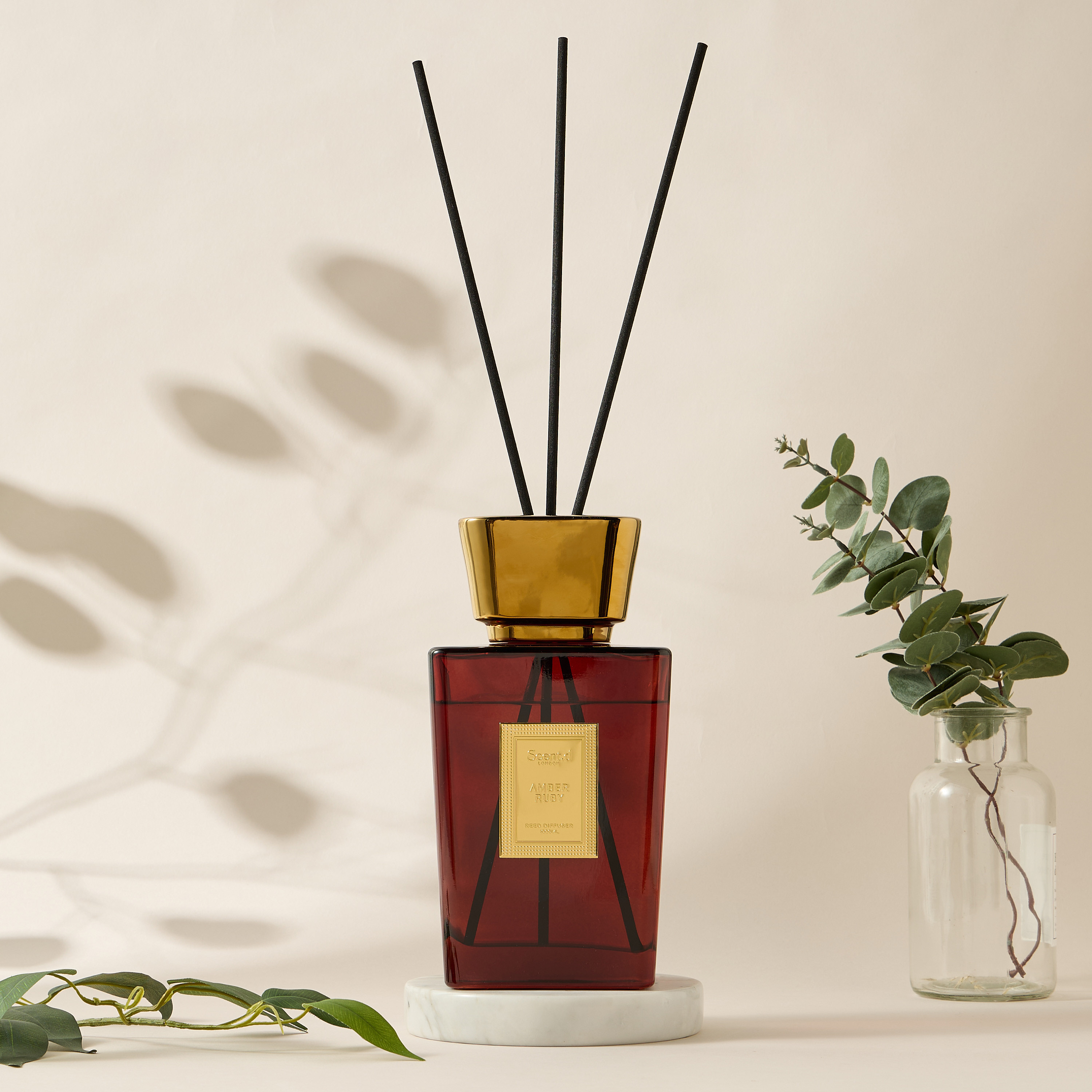 Scent.d London Maison Essence Amber Ruby Reed Diffuser - 1 L-household-homefragrance-reeddiffusers-image-1