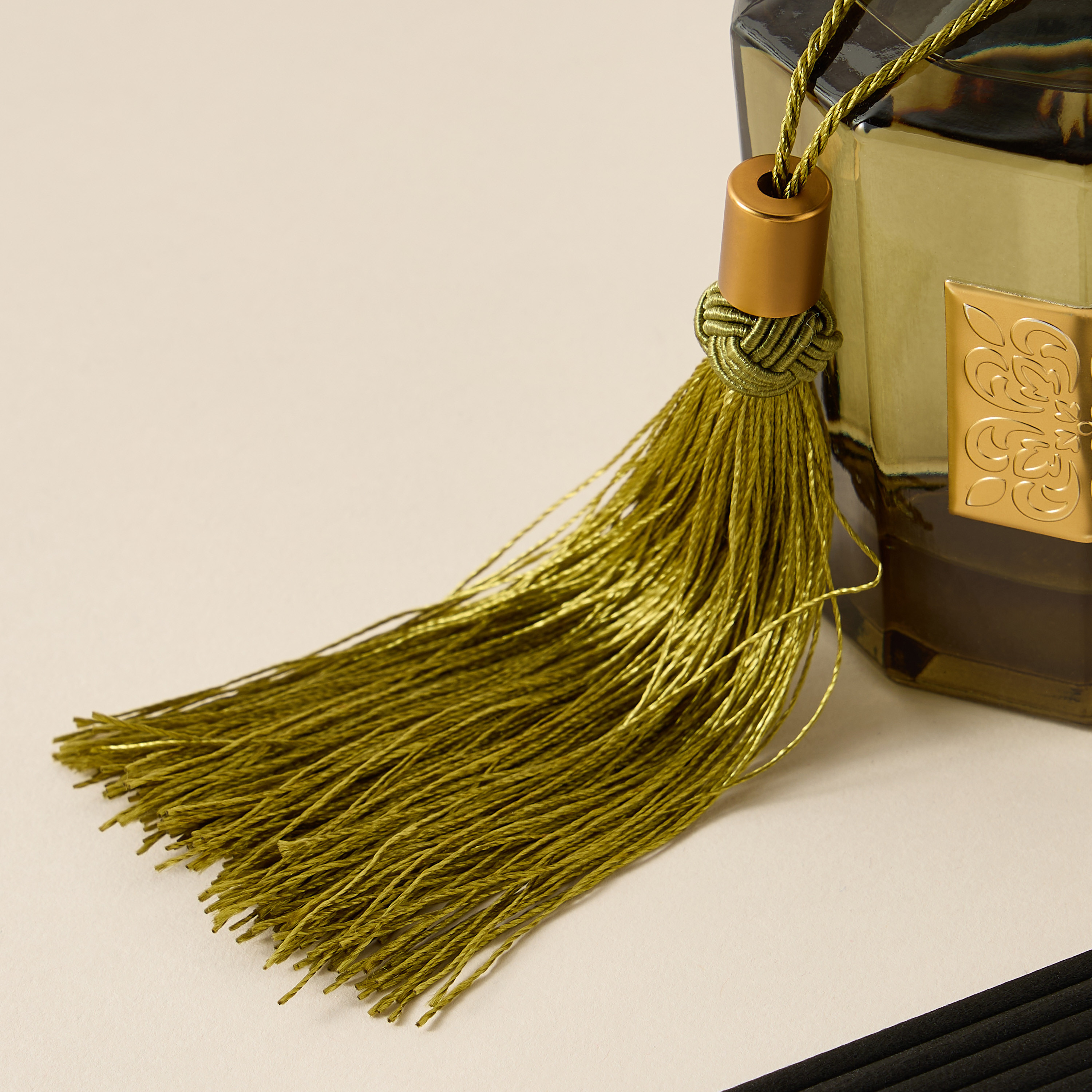 Scent.d London Imperial Essence Arabian Bloom Reed Diffuser - 250 ml-household-homefragrance-reeddiffusers-image-5