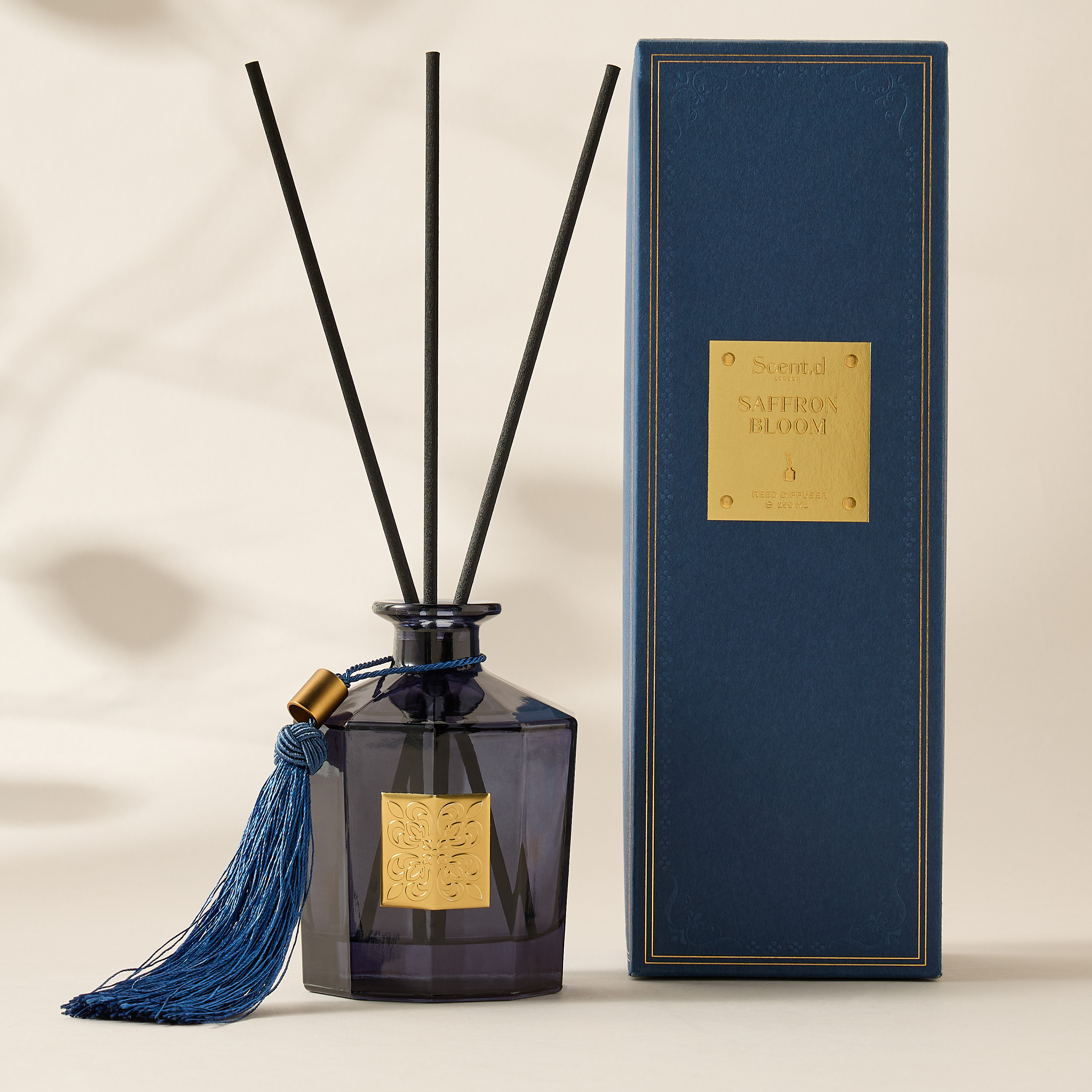 موزع عطور سافرون بلوم بالأعواد الخشبية إمبريال إيسنس من سنت.دي لندن - 250 مل-household-homefragrance-reeddiffusers-image-3