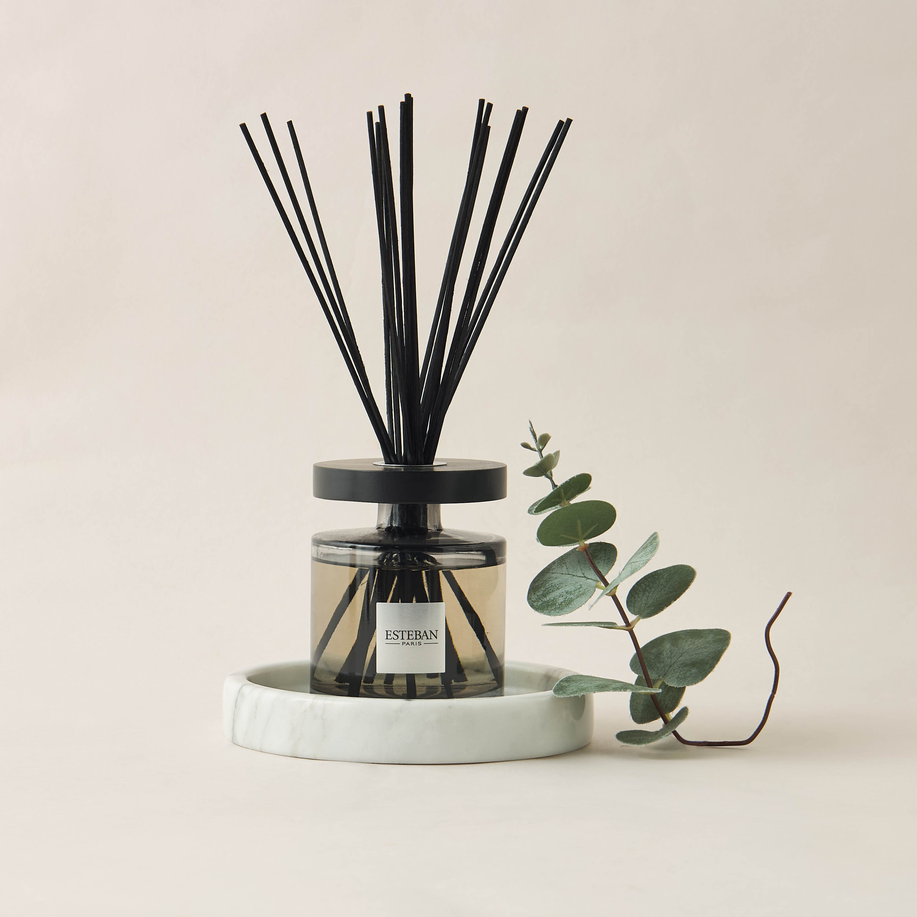 موزع عطور بالأعواد برائحة ليجاند دو أوريان من إستيبان – 200 مل-household-homefragrance-reeddiffusers-image-1