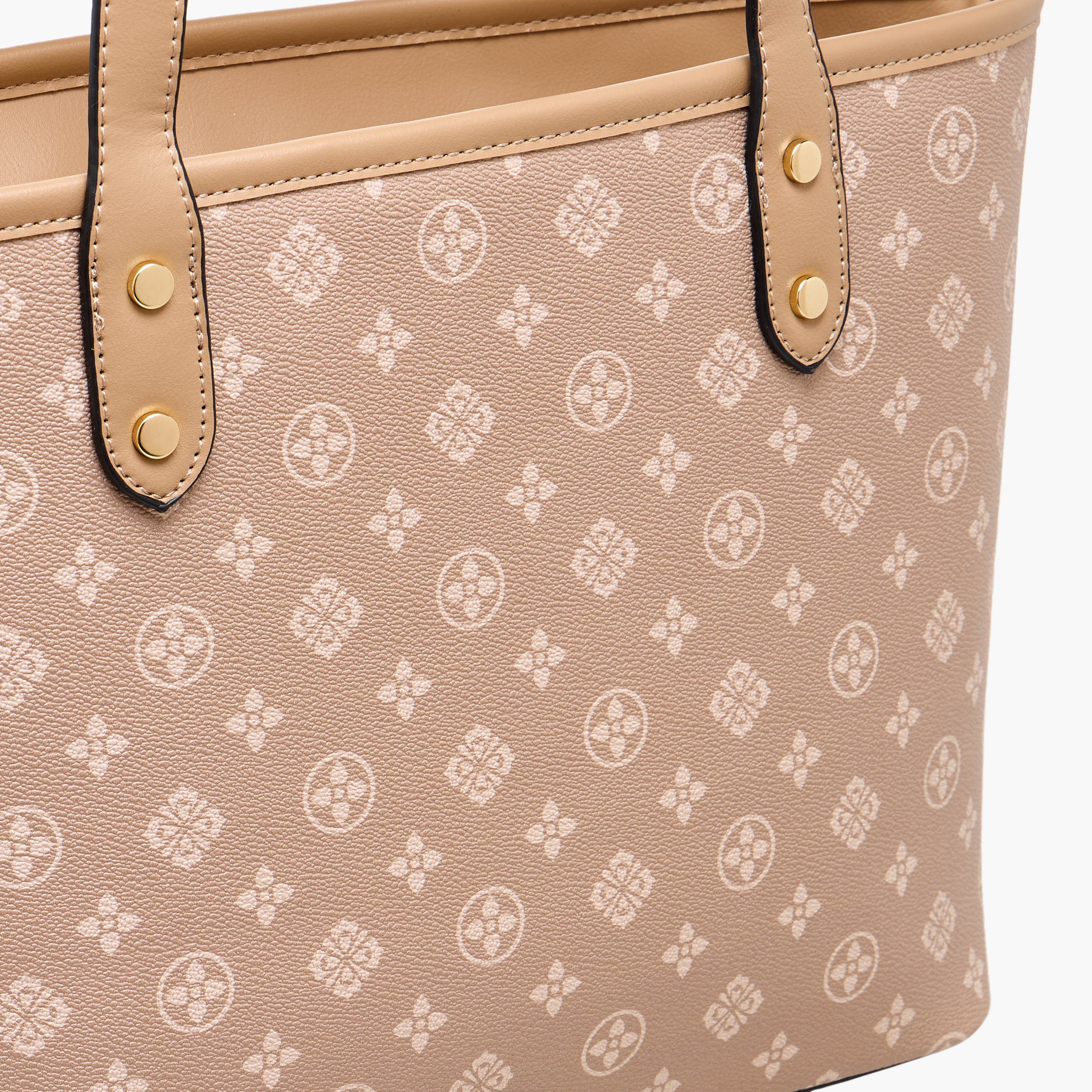 شنطة توت بمقابض مزدوجة وطبعات مونوجرام من أدور توم-women-bagsandwallets-handbags-image-5