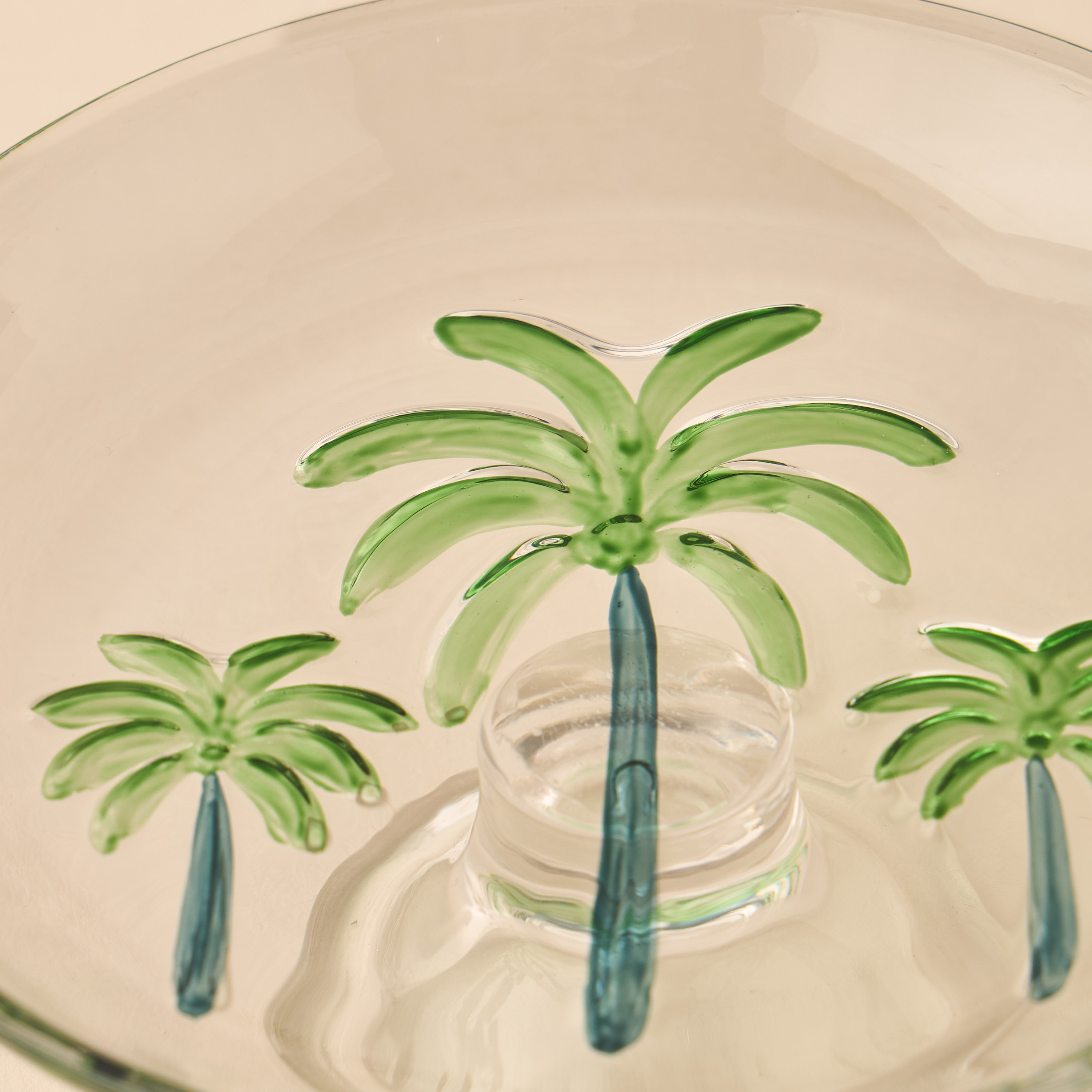 حامل كيك زجاجي بنقوش نخيل - 15x4 سم-household-dining-serveware-cakestands-image-1