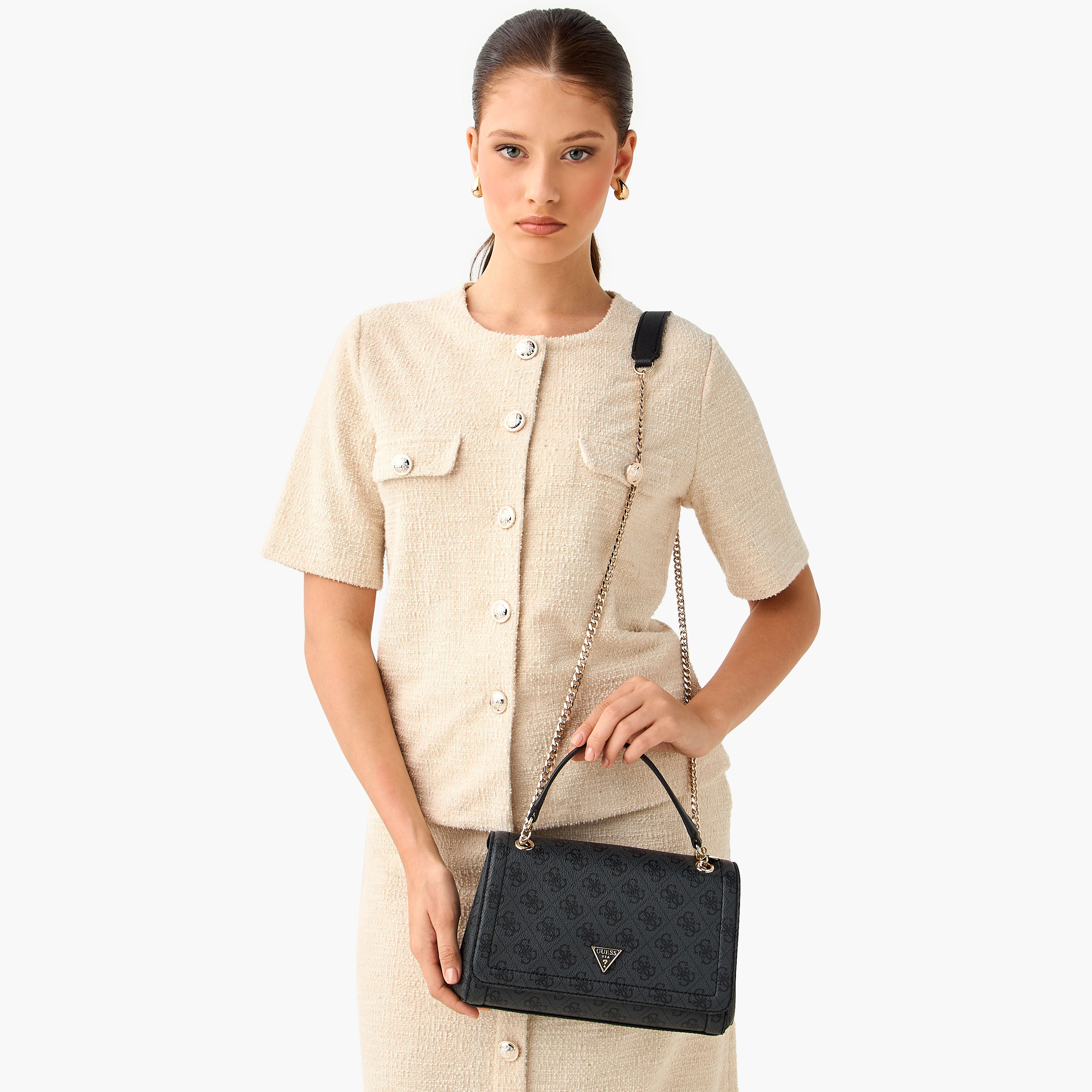 شنطة كروسبودي بحزام سلسلة  وطبعات مونوجرام نويل II كونفرتبل من جيس-women-bagsandwallets-handbags-image-2