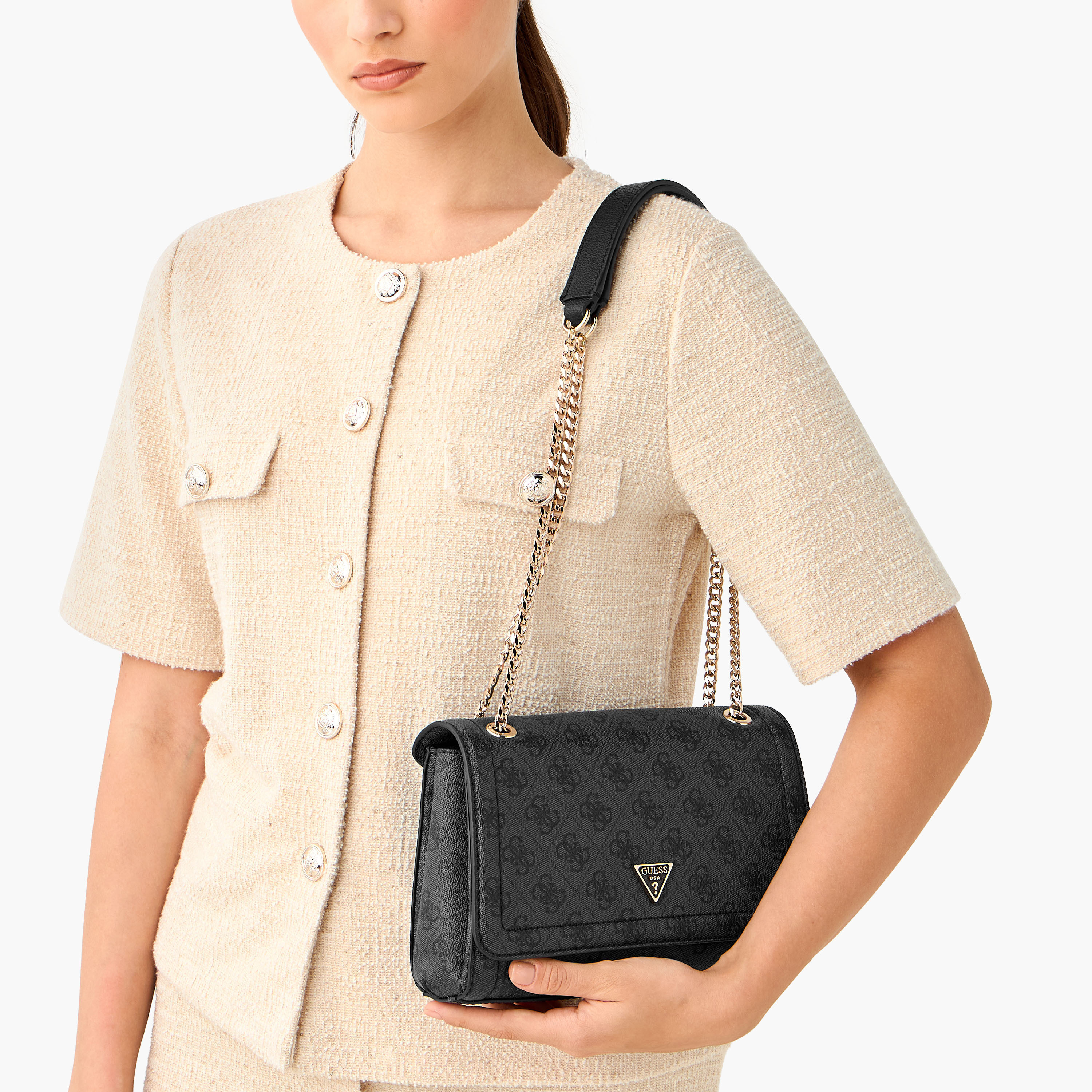 شنطة كروسبودي بحزام سلسلة  وطبعات مونوجرام نويل II كونفرتبل من جيس-women-bagsandwallets-handbags-image-9