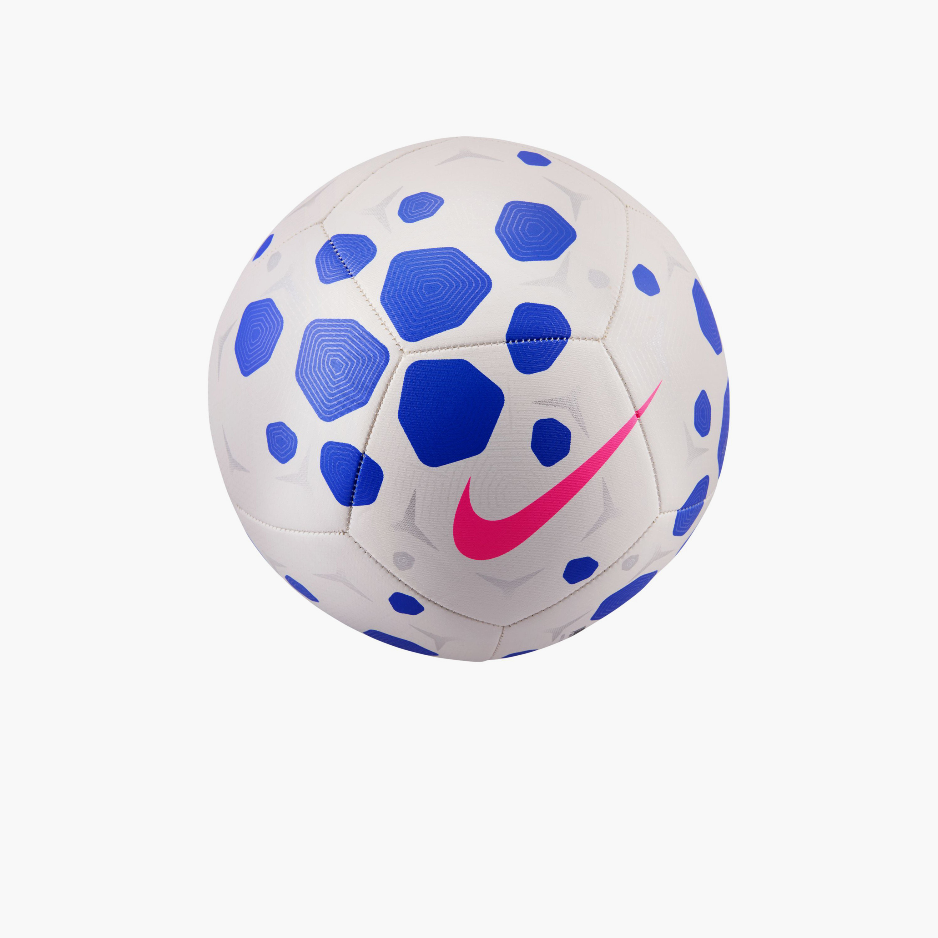 نايكي - كرة قدم للملاعب-sports-gear-football-image-1