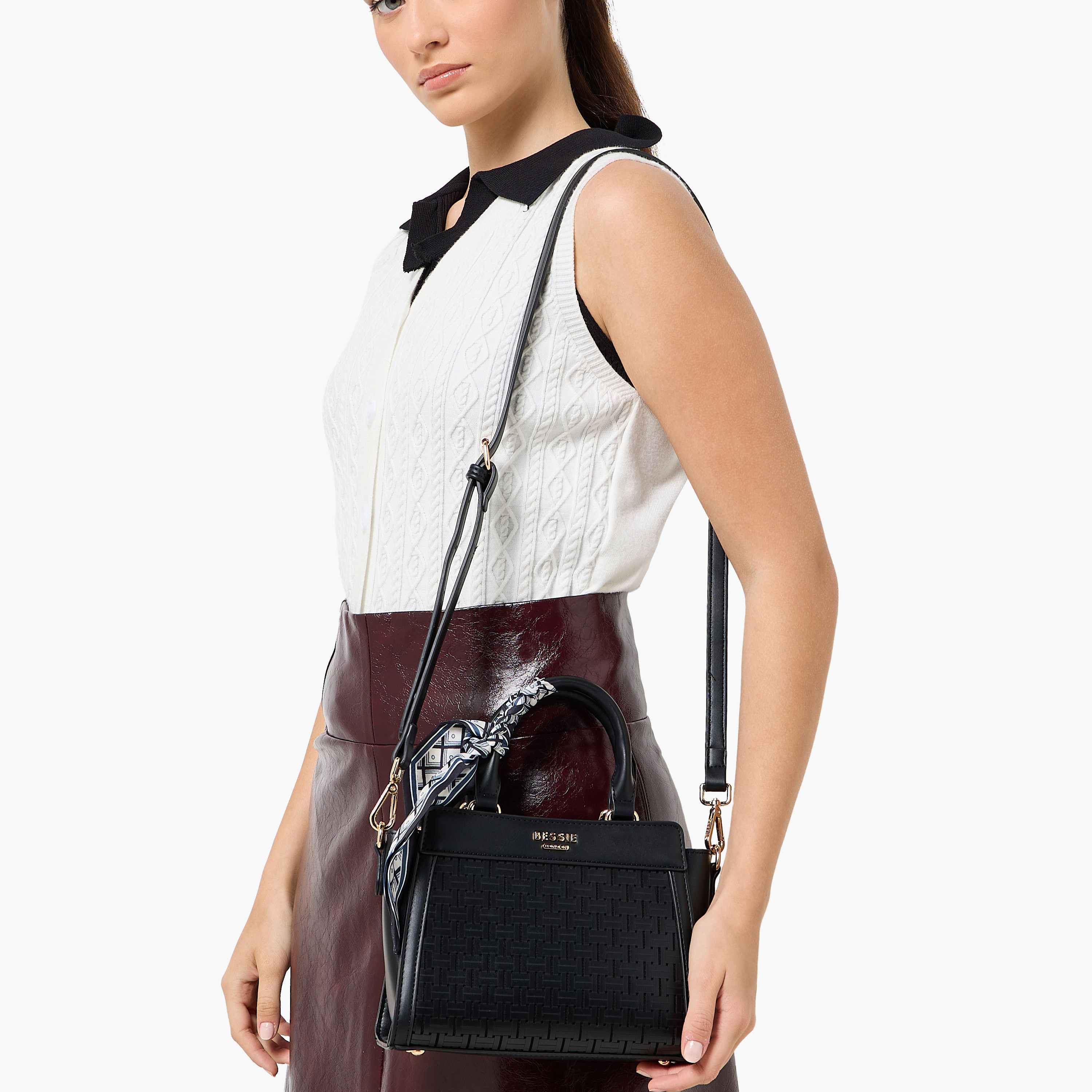 شنطة كروس بودي بزينة وشاح وحزام قابل للفصل من بيسي لندن-women-bagsandwallets-handbags-image-8