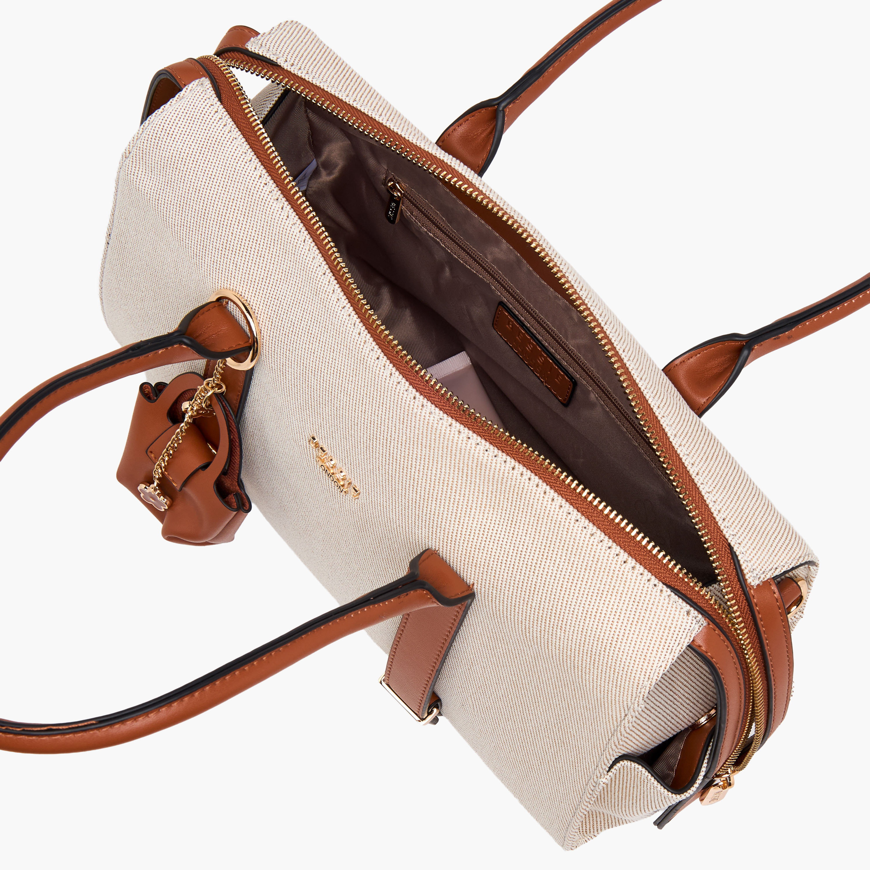 شنطة توتي بارزة الملمس بدلاية من بيسي لندن-women-bagsandwallets-handbags-image-10