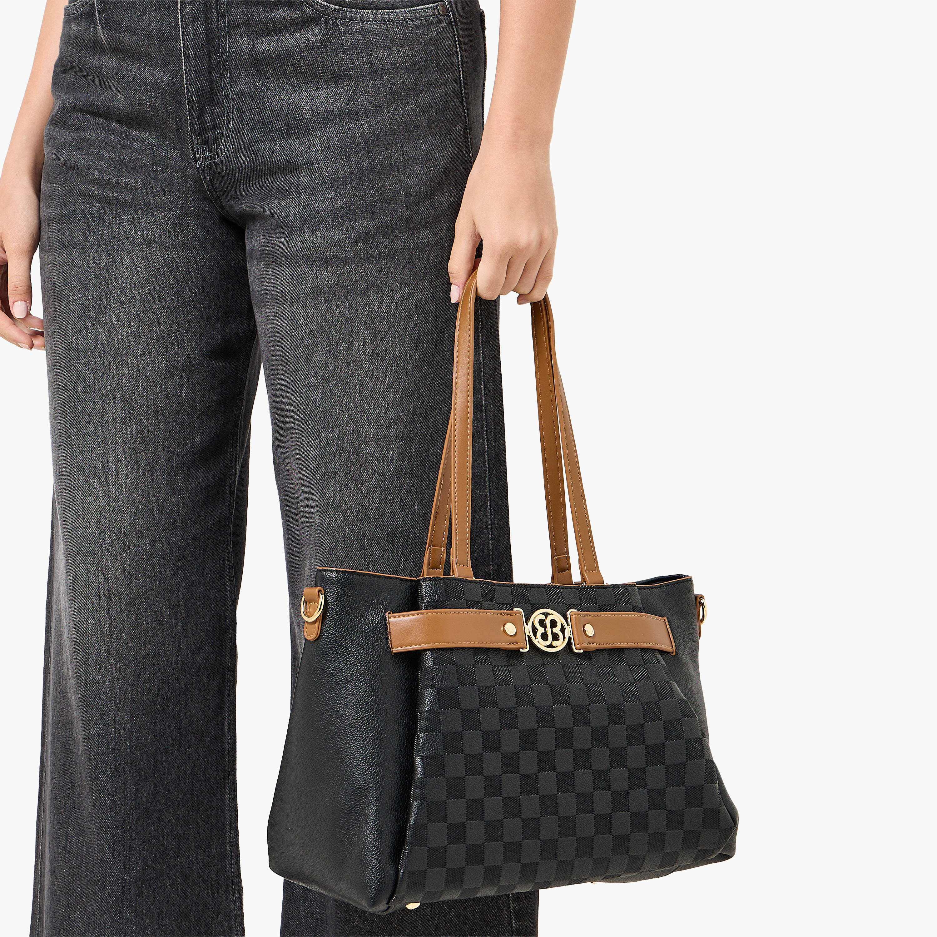 شنطة توتي كاروهات بحزام قابل للفصل من بيسي لندن-women-bagsandwallets-handbags-image-2