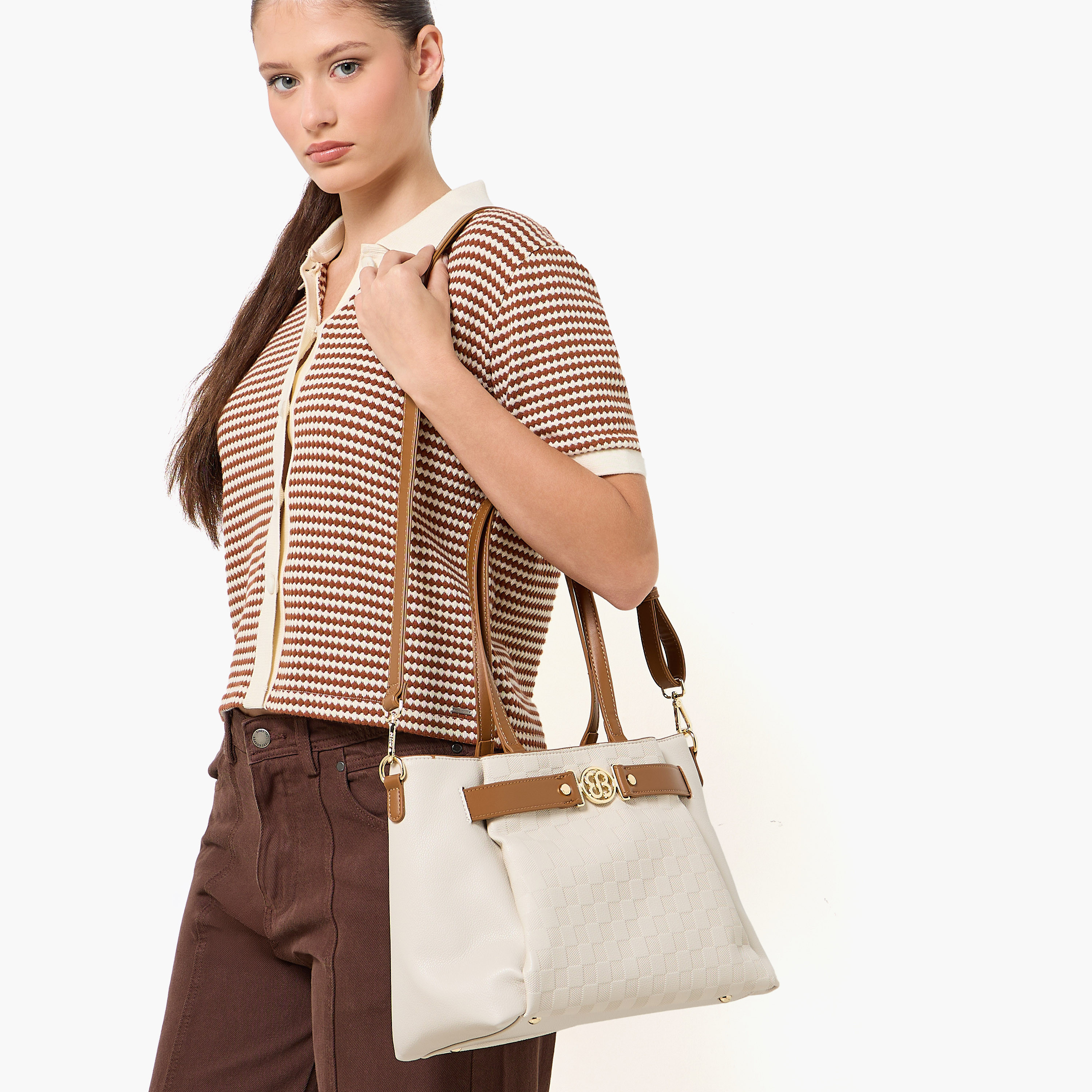 شنطة توتي كاروهات بحزام قابل للفصل من بيسي لندن-women-bagsandwallets-handbags-image-8