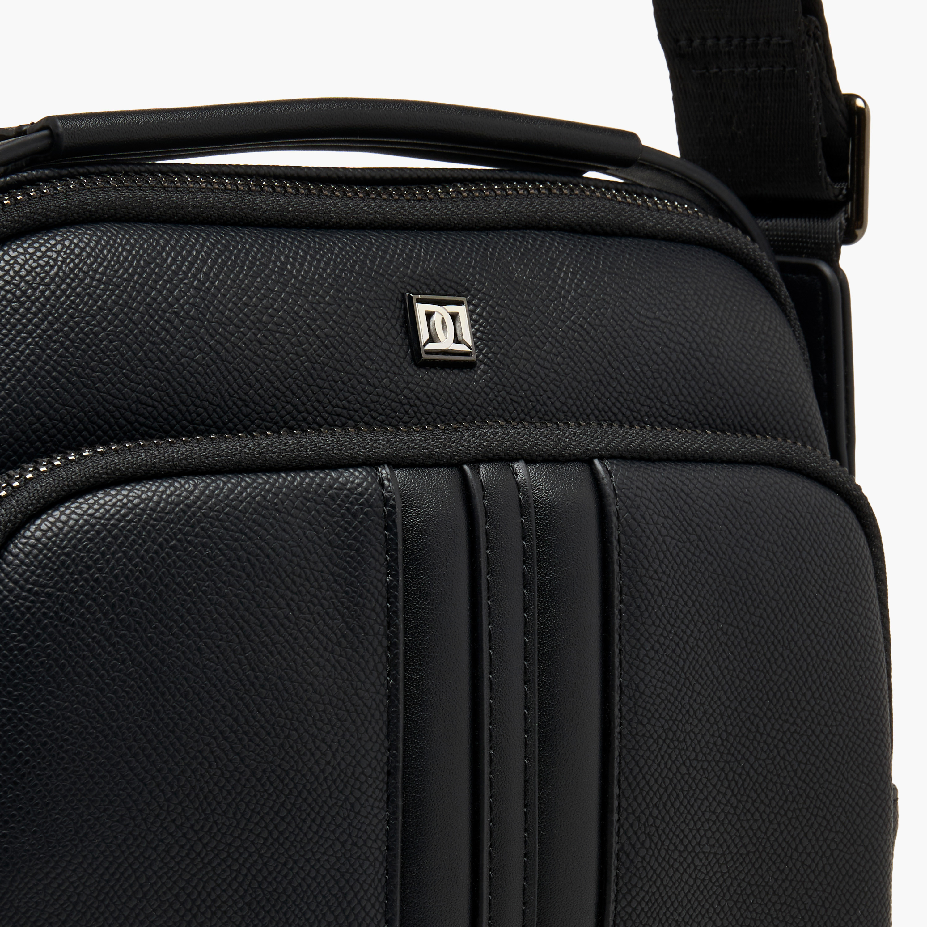 شنطة كروس بودي بحزام قابل للتعديل للرجال من دوتشيني-travel-accessories-image-5