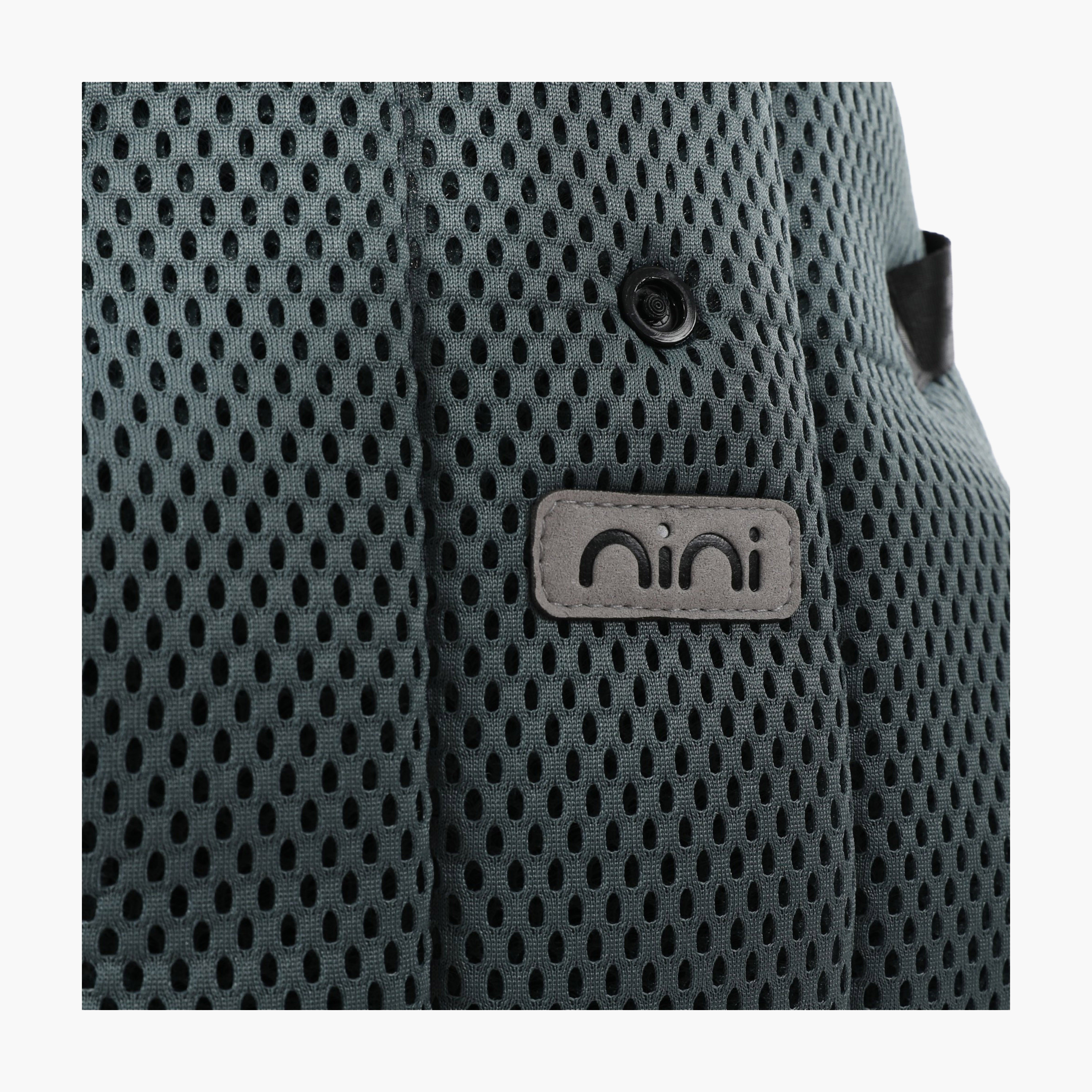 Nini Nordic Air Baby Carrier with Easy Wipe Bib-baby-gear-babycarriers-image-11