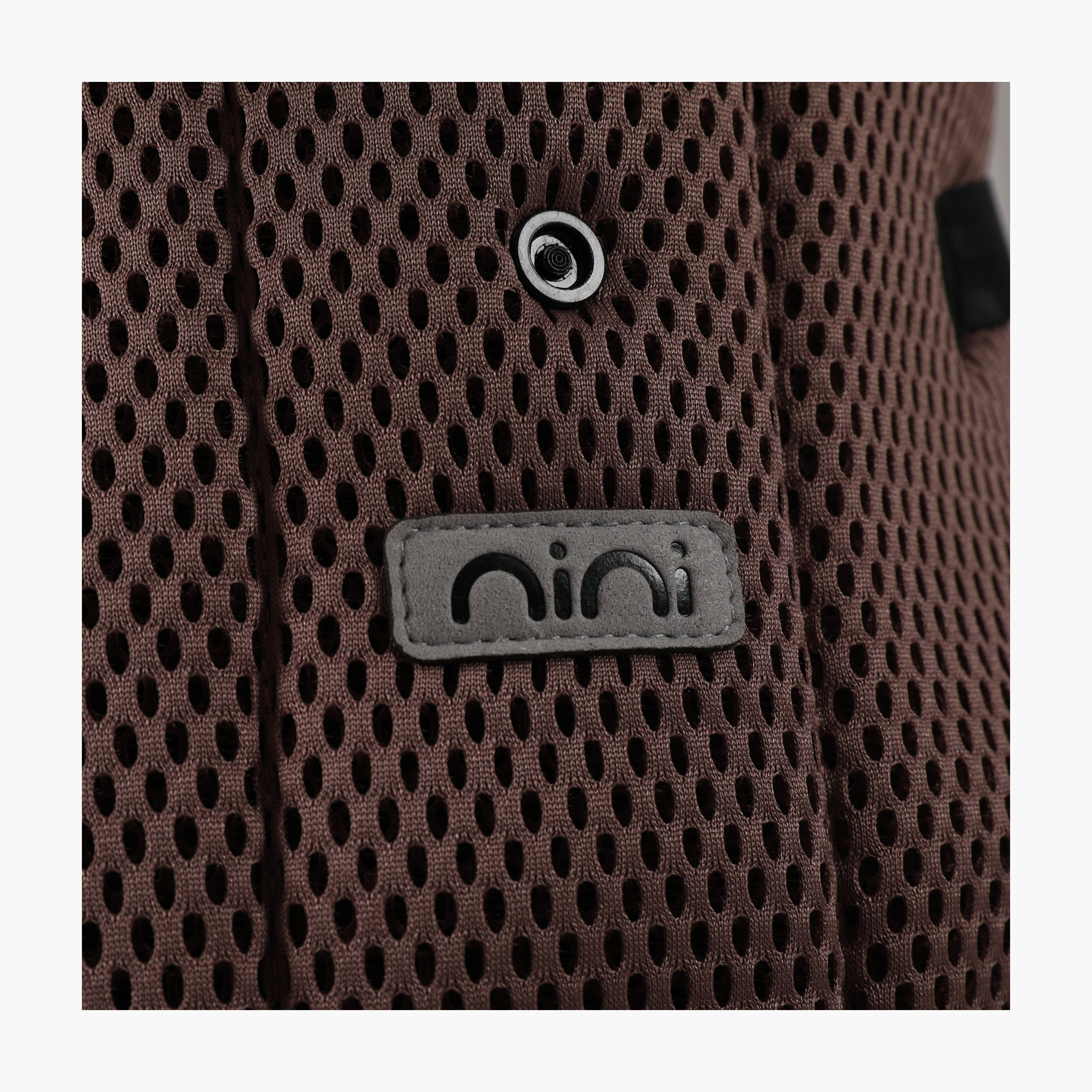 Nini Nordic Air Baby Carrier with Easy Wipe Bib-baby-gear-babycarriers-image-11