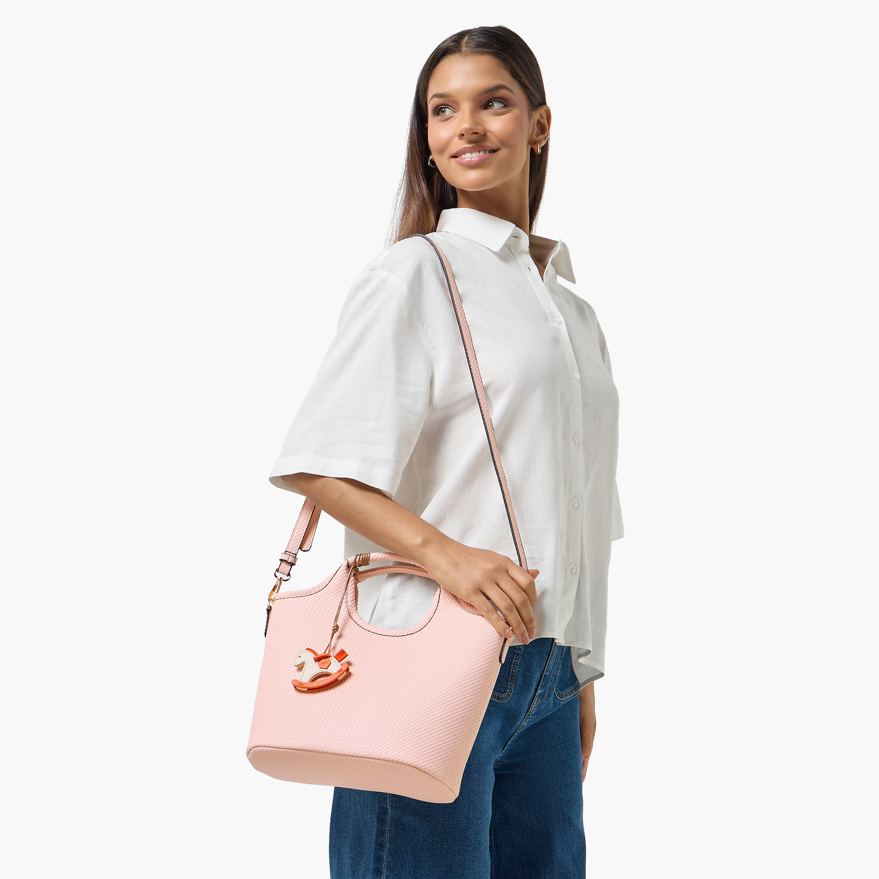 شنطة هوبو بارزة الملمس مع دلاية حصان هزاز من ساشا توم-women-bagsandwallets-handbags-image-2