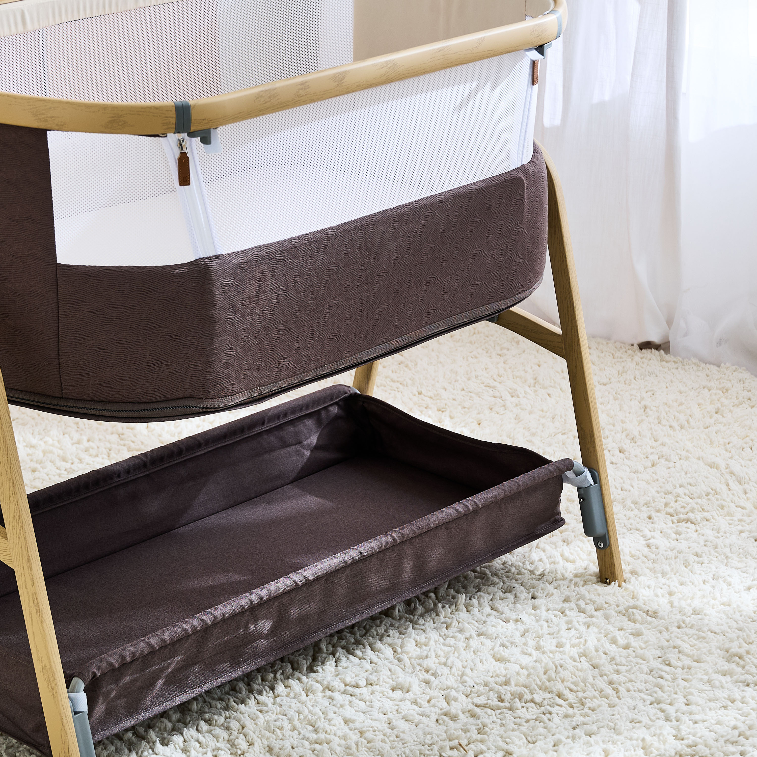 Giggles Alladin Baby Bassinet with Storage, 101x54x81.5 cms-baby-nursery-furniture-cribsandbeds-bassinets-image-9