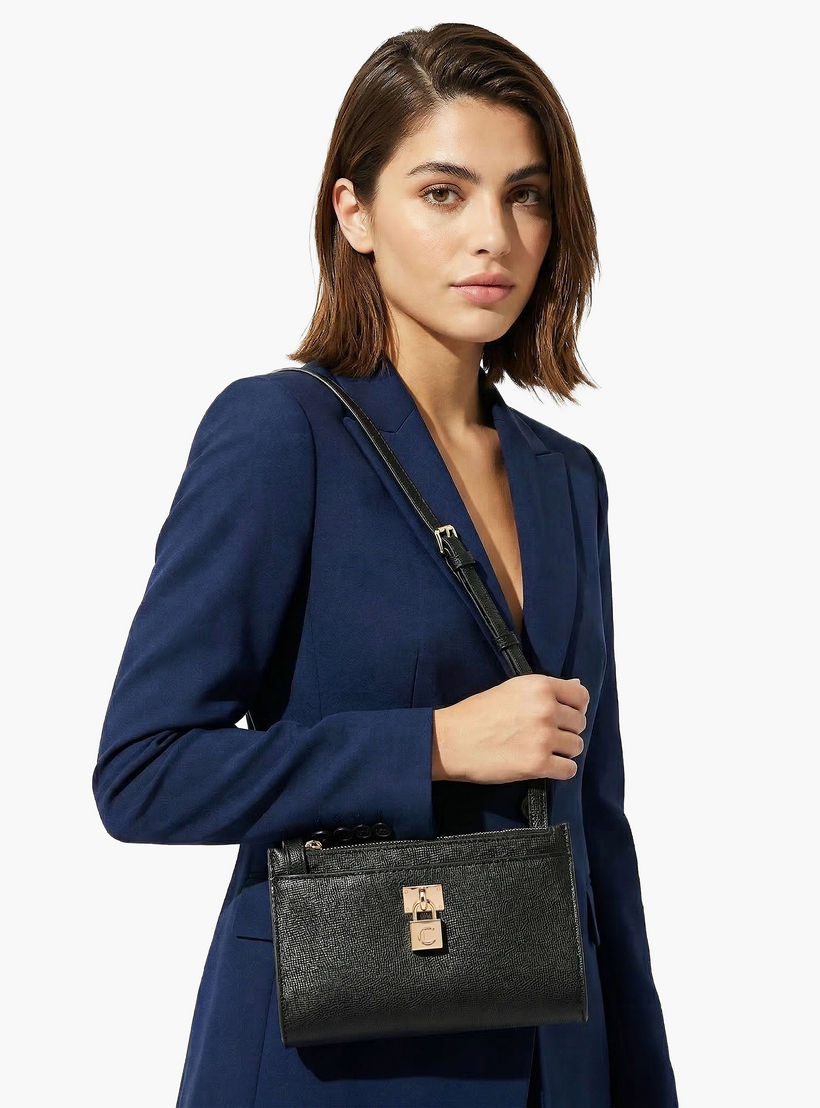 شنطة كروس بودي بارزة الملمس وزينة قفل من لو كونفورت-women-bagsandwallets-handbags-image-2