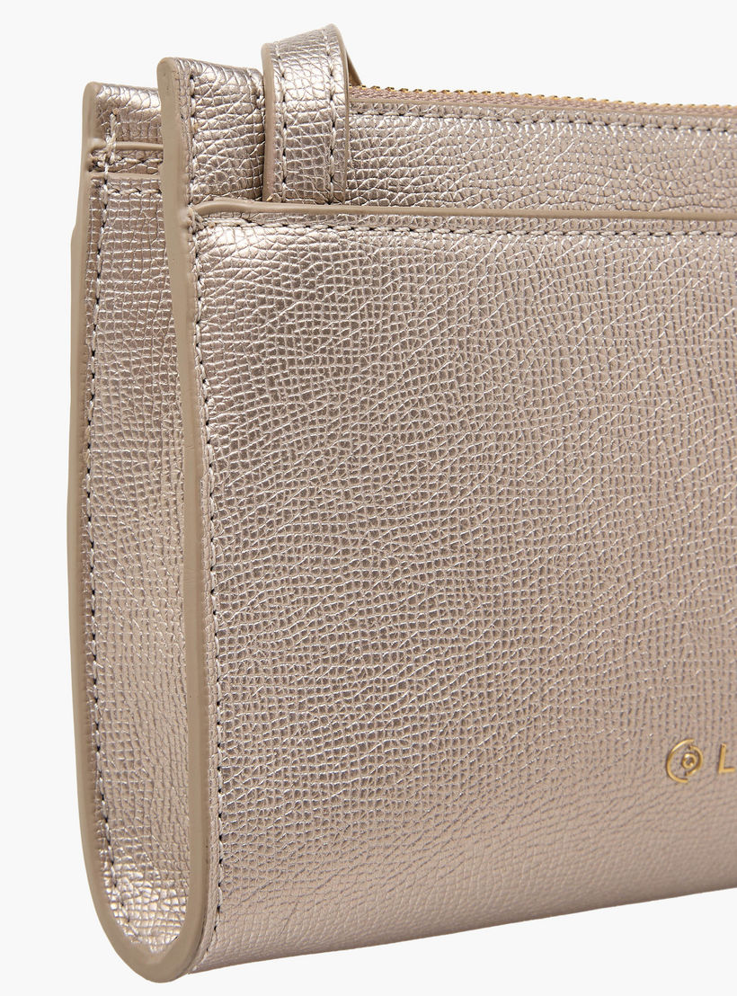 شنطة كروس بودي بارزة الملمس بزينة قفل من لو كونفورت-women-bagsandwallets-handbags-image-8