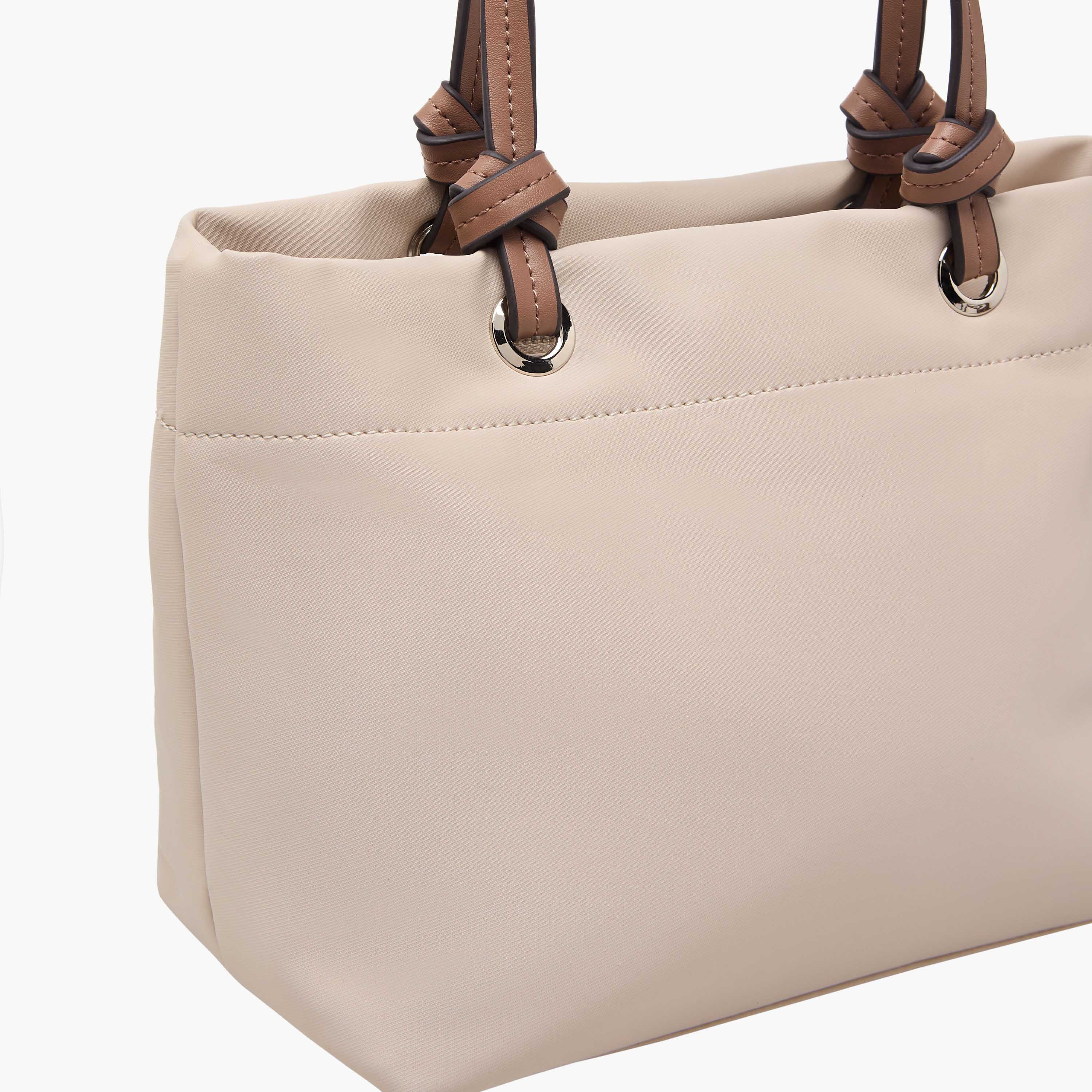 شنطة توتي سادة بدلاية من ميسي-women-bagsandwallets-handbags-image-7