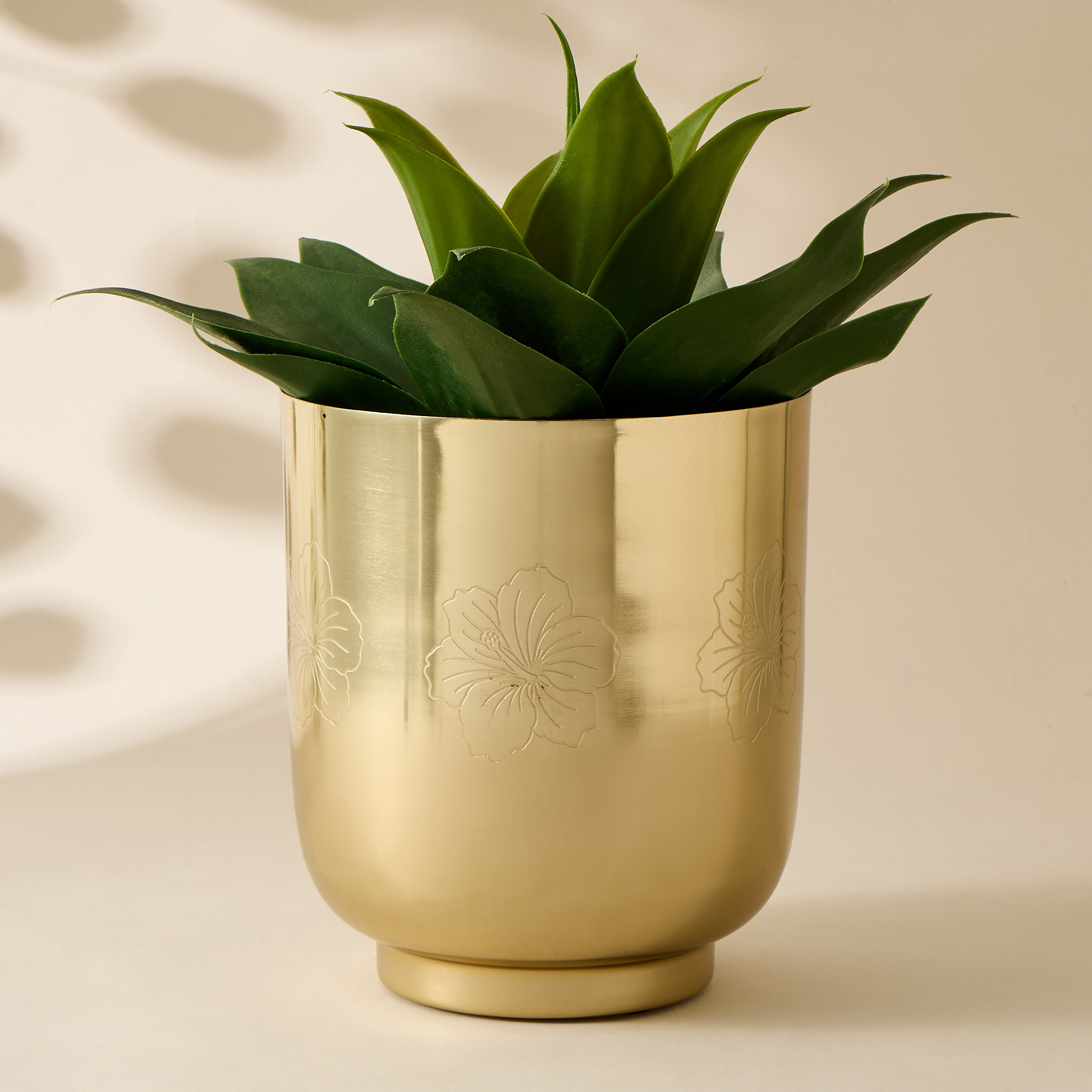 Hibiscus Engraved Metal Planter - 18x21 cms-household-gardenandoutdoor-trellisandstands-plantrisers-image-1