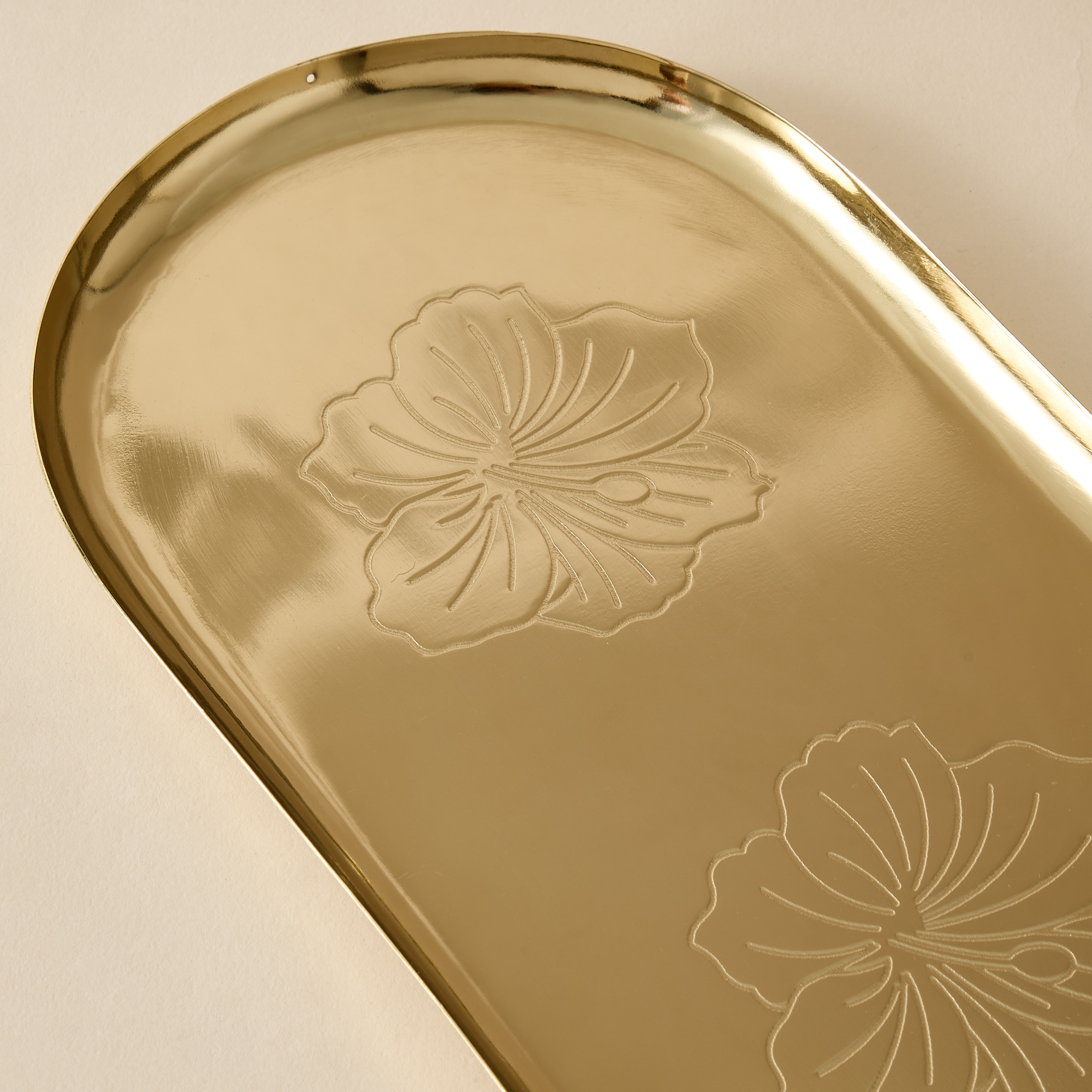 Hibiscus Engraved Oval Serving Tray - 41x16 cms-household-decor-boxesandtrays-image-3