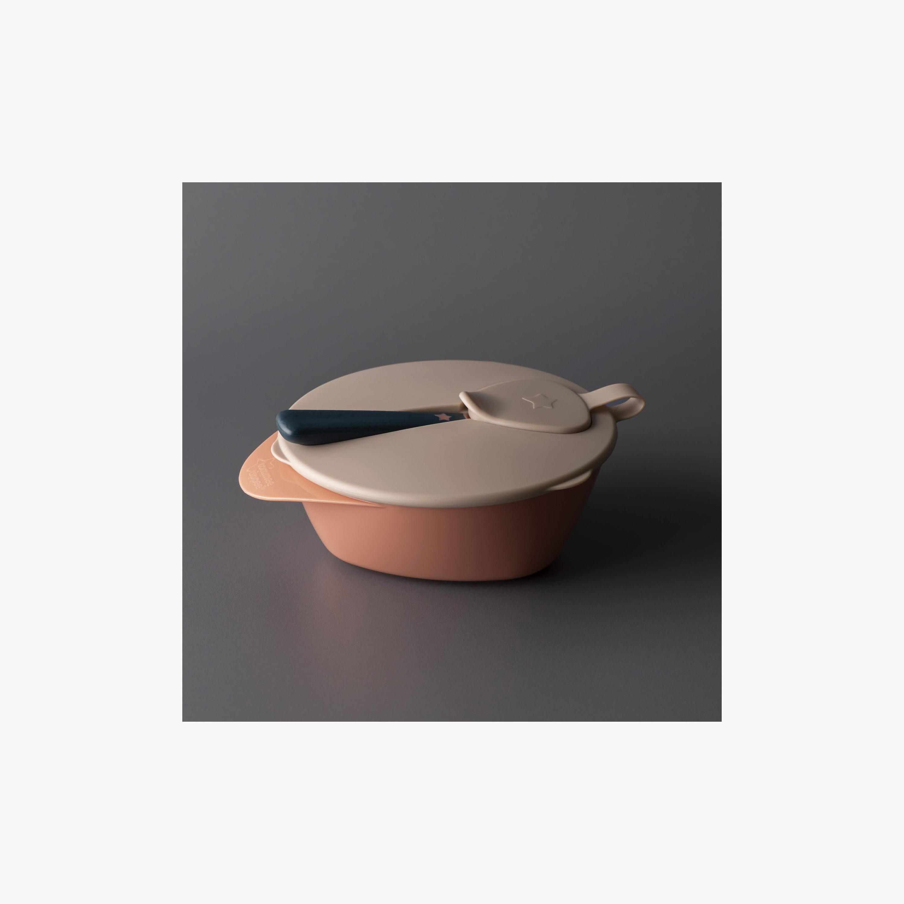 Pack of 2 Tommee Tippee Feeding Bowls with Spoon, Leak-Proof Lid-baby-feeding-mealtimeessentials-image-3