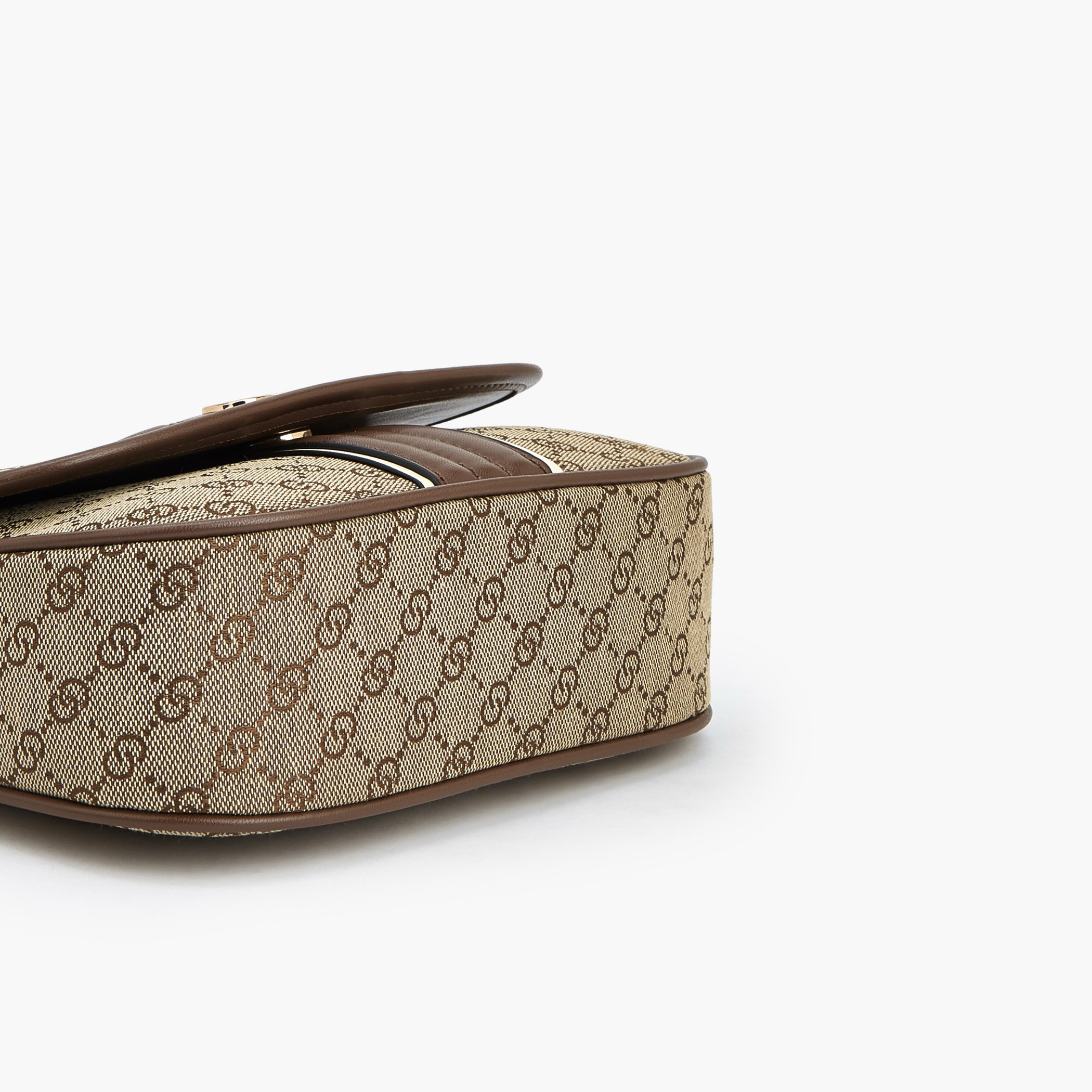 شنطة ساتشيل بملمس مونوجرام بارز وحزام قابل للفصل من سيليست-women-bagsandwallets-handbags-image-7